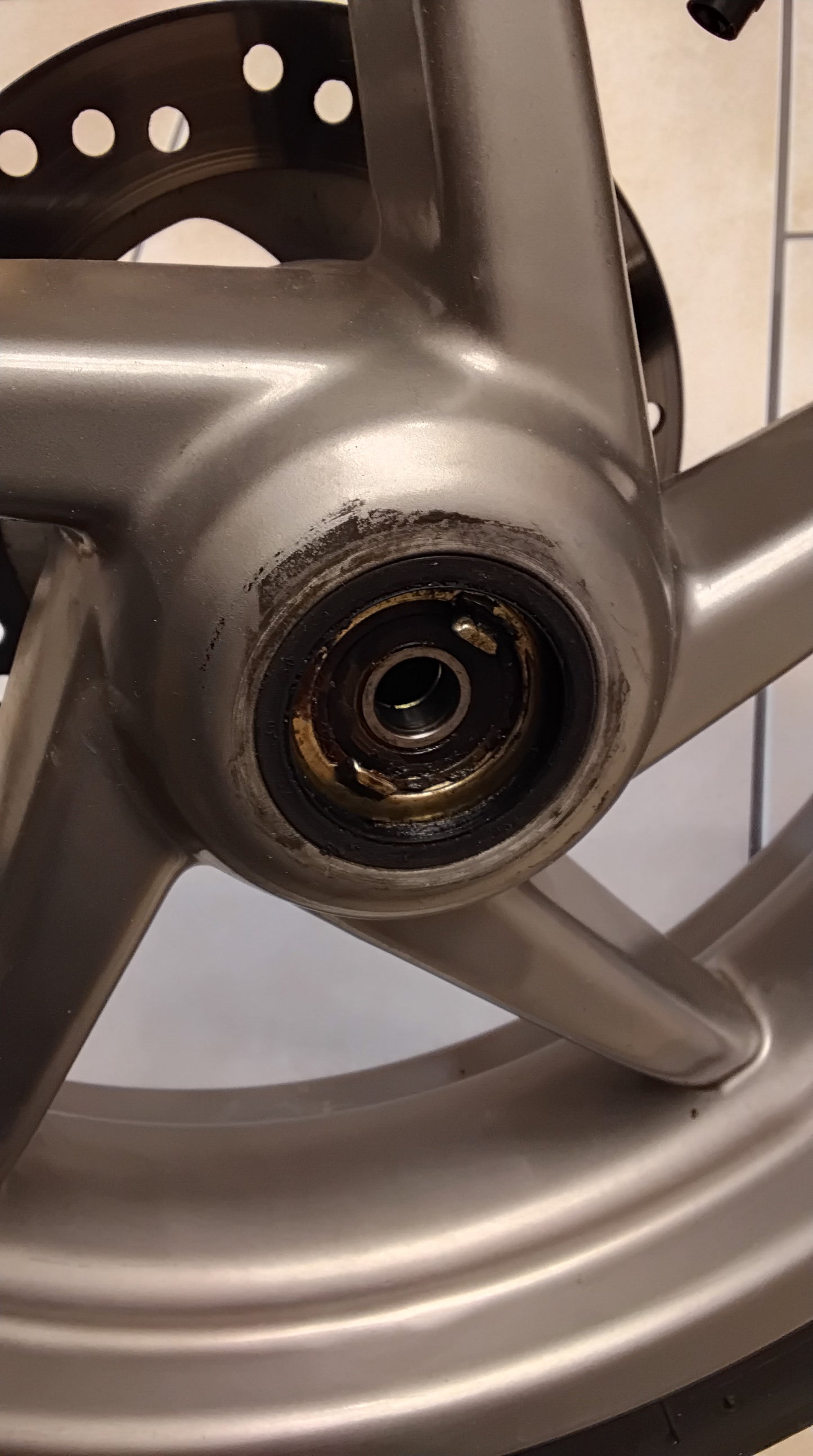 Aprilia sr 50 Factory Piaggio Di-Tech Felge vorne