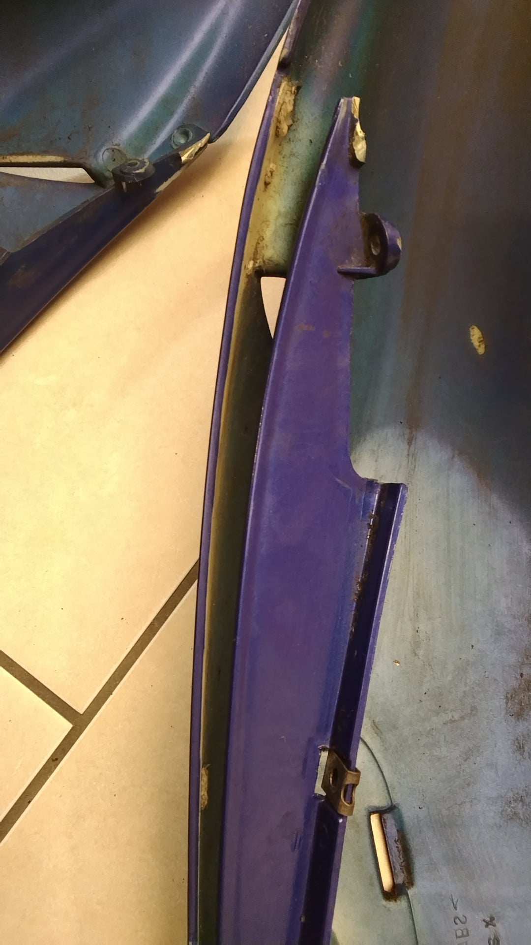 Benelli K2 Seitenverkleidung Verkleidung hinten Seiten backen Plastikverkleidung hinten