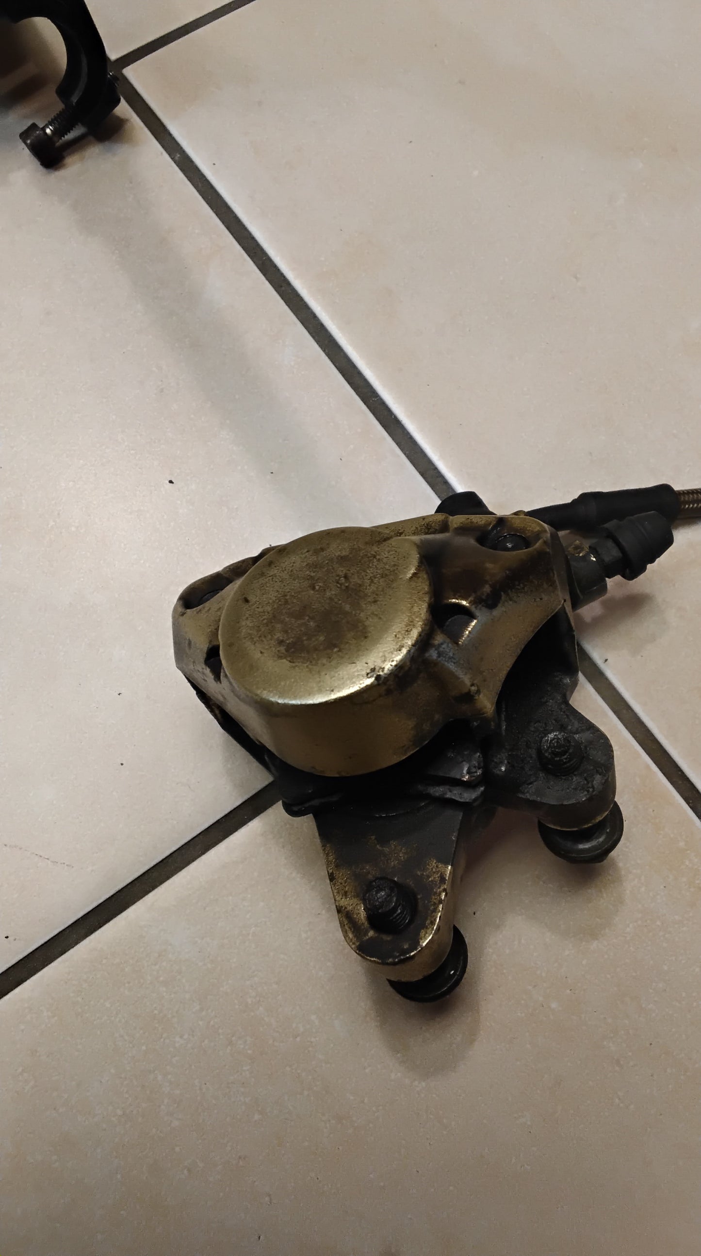 Yamaha Aerox MBK Nitro Bremse vorne komplett Bremspumpe Bremssattel Bremse