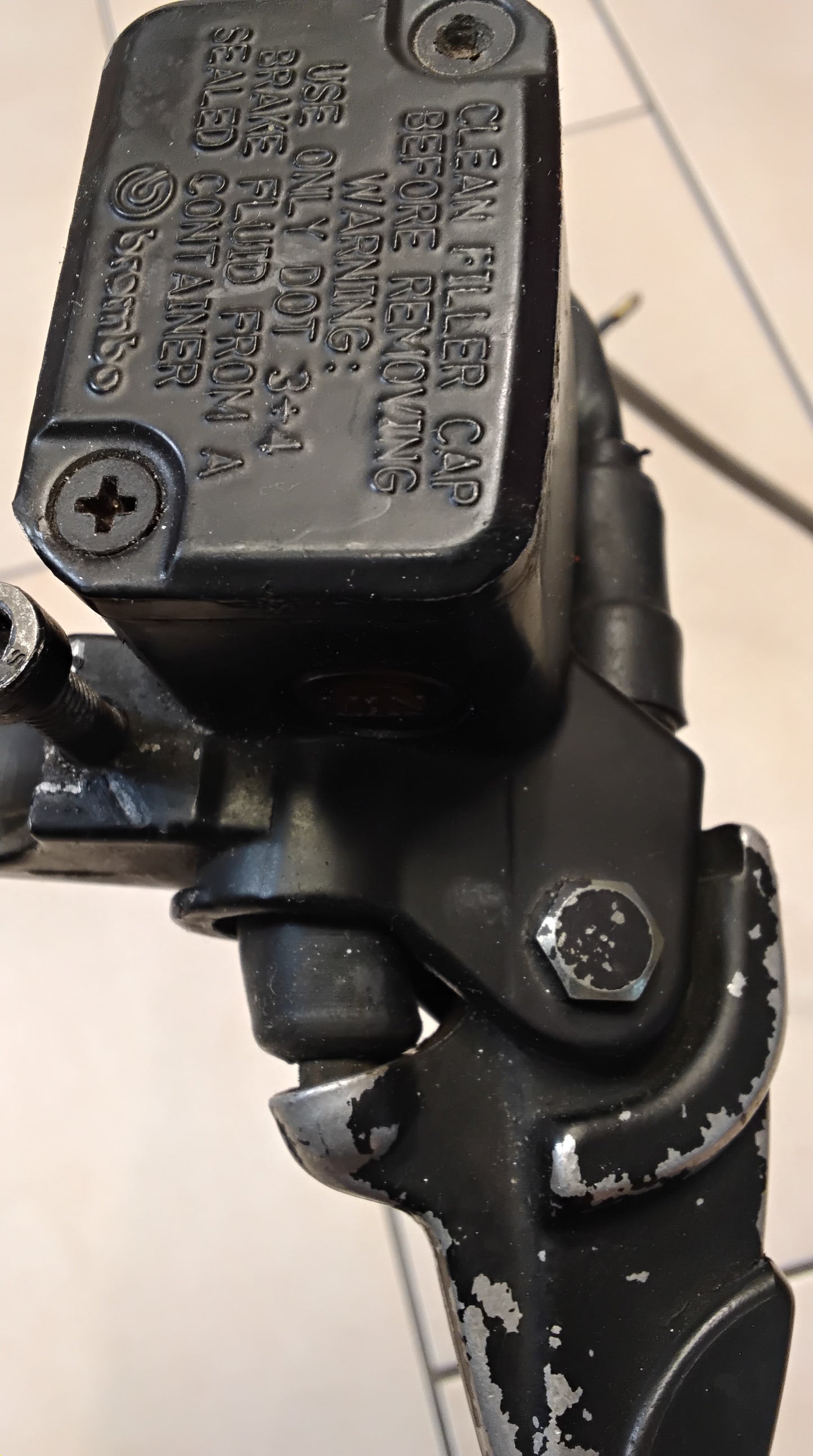 Yamaha Aerox MBK Nitro Bremse vorne komplett Bremspumpe Bremssattel Bremse