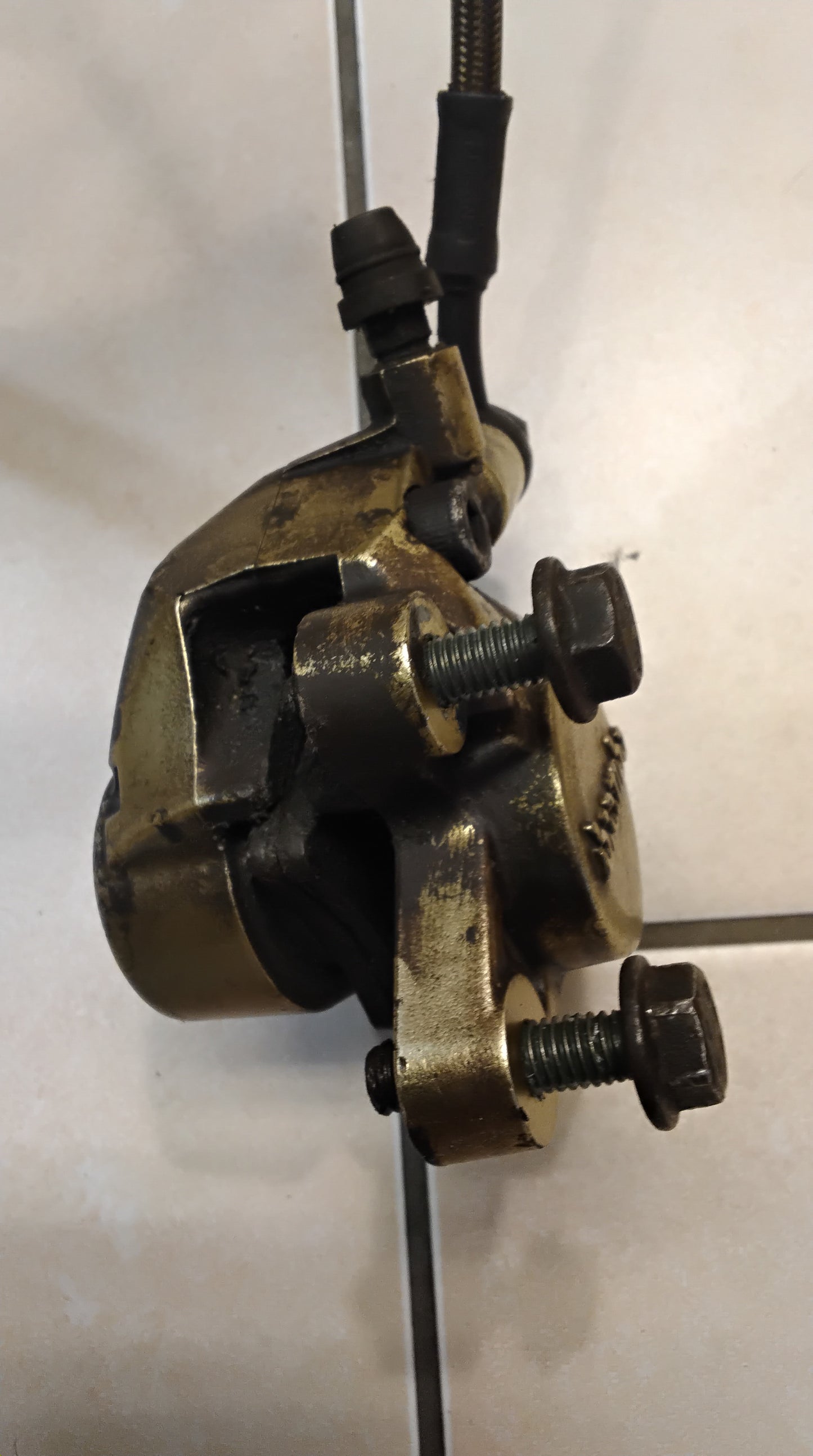 Yamaha Aerox MBK Nitro Bremse vorne komplett Bremspumpe Bremssattel Bremse