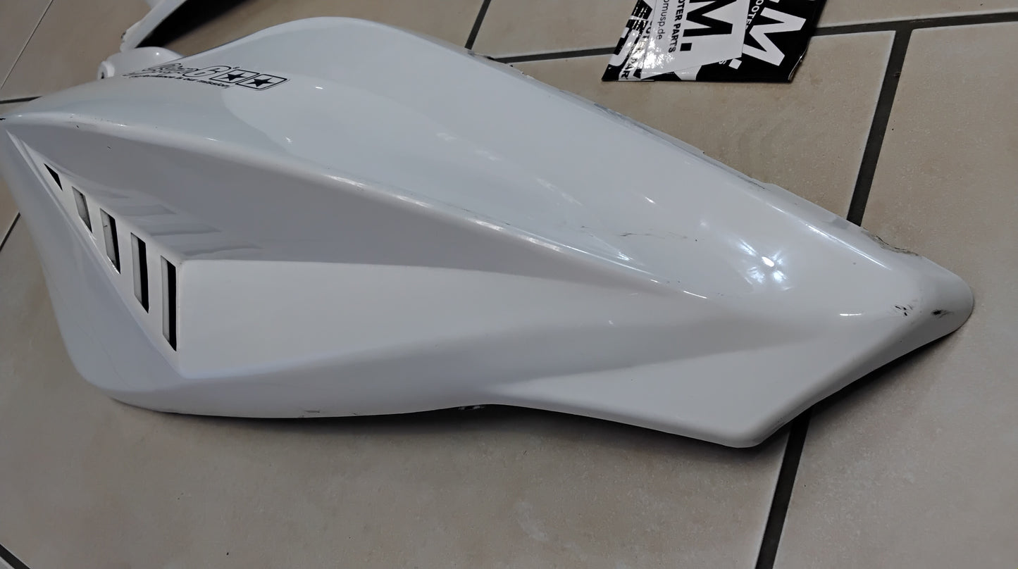 Yamaha Aerox MBK Nitro Tuning Seitenbacken Seitenverkleidung
