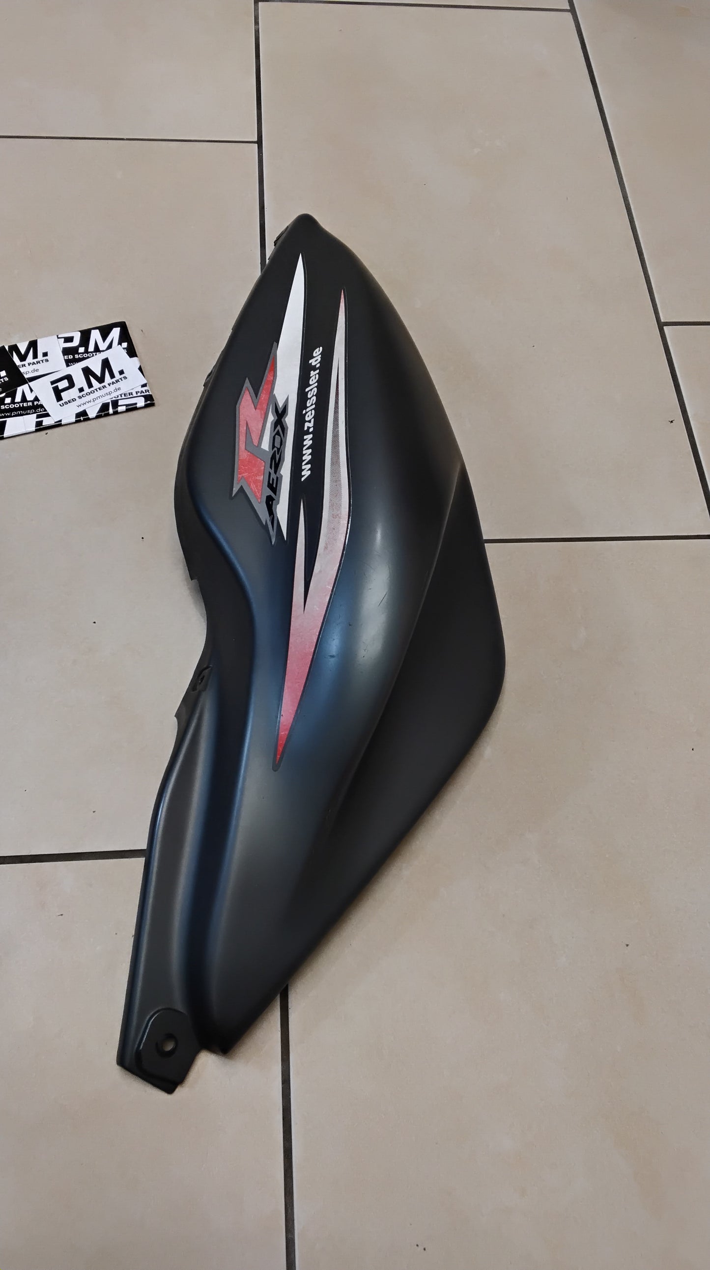 Yamaha Aerox MBK Nitro Seitenverkleidung Seitenbacken Aerox R