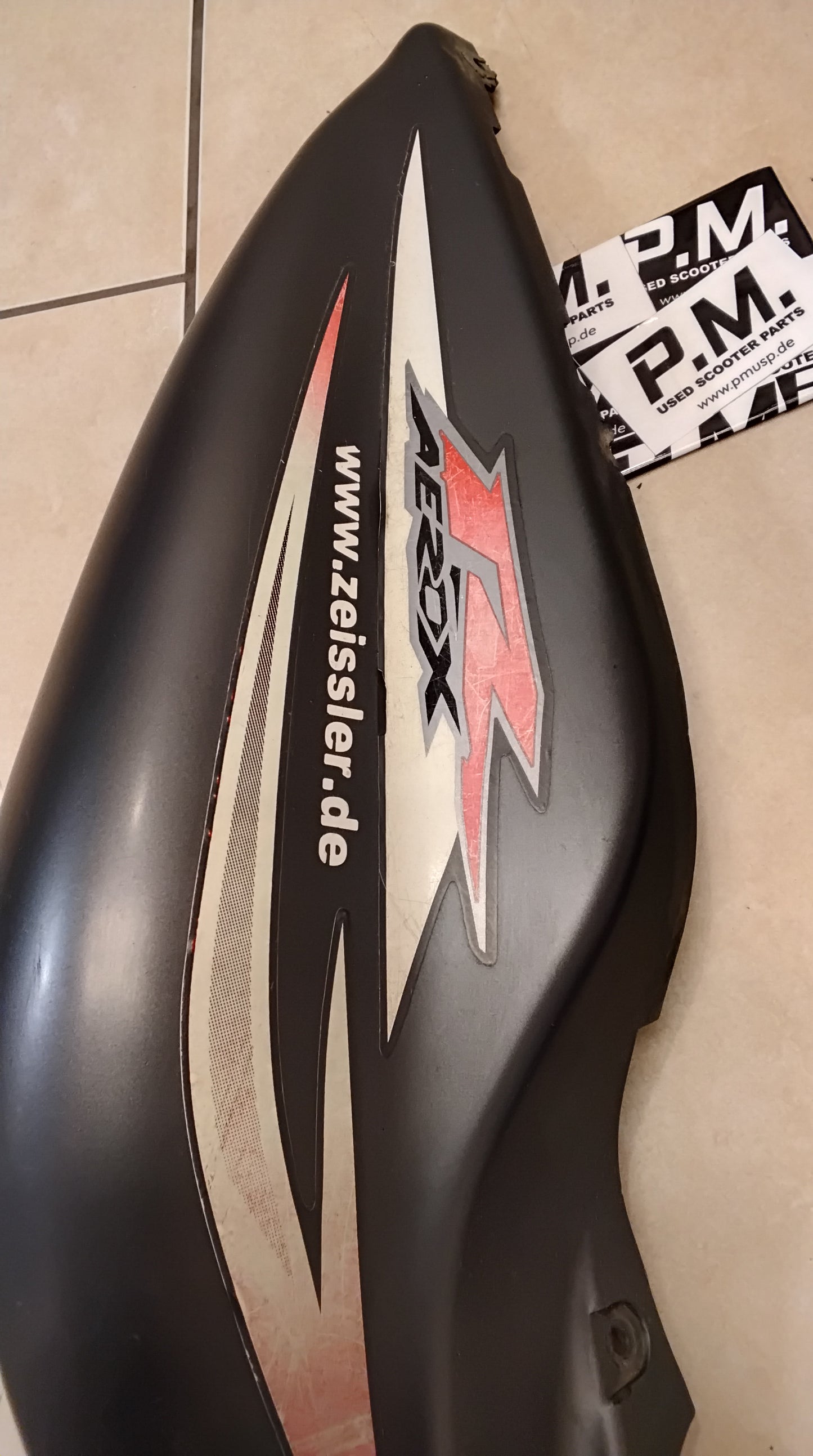 Yamaha Aerox MBK Nitro Seitenverkleidung Seitenbacken Aerox R