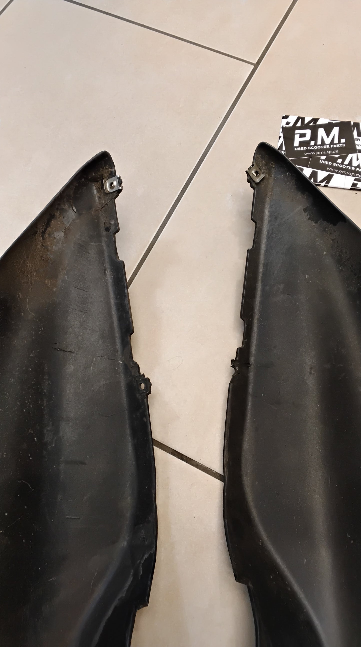 Yamaha Aerox MBK Nitro Seitenverkleidung Seitenbacken Aerox R