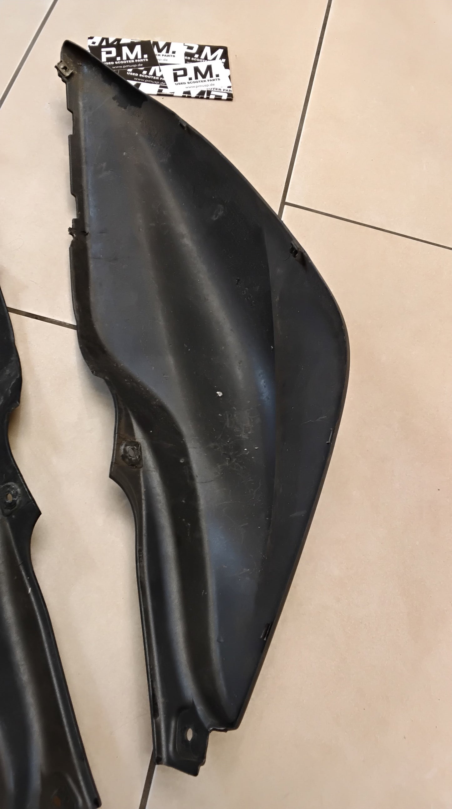 Yamaha Aerox MBK Nitro Seitenverkleidung Seitenbacken Aerox R