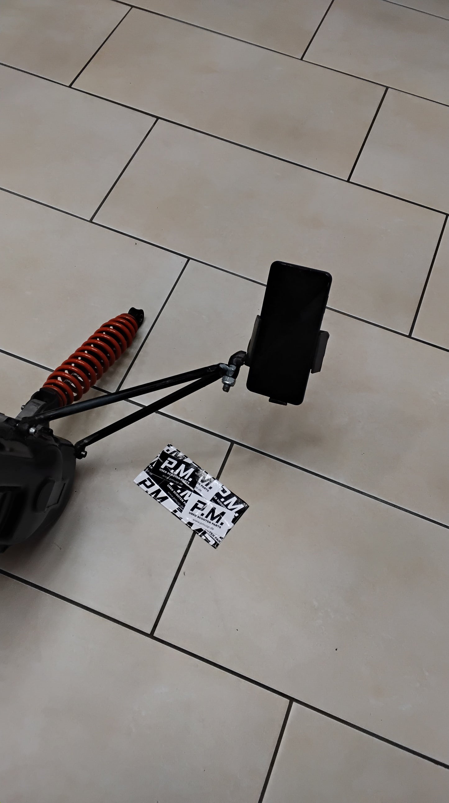Aerox MBK Minarelli Handyhalterung Wheelie Video Handyhalter