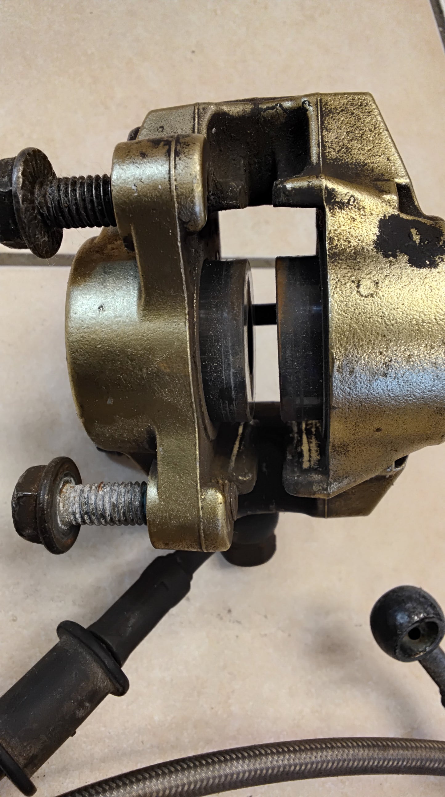 Brembo Bremse hinten Bremssattel Bremsleitung Aerox MBK Nitro
