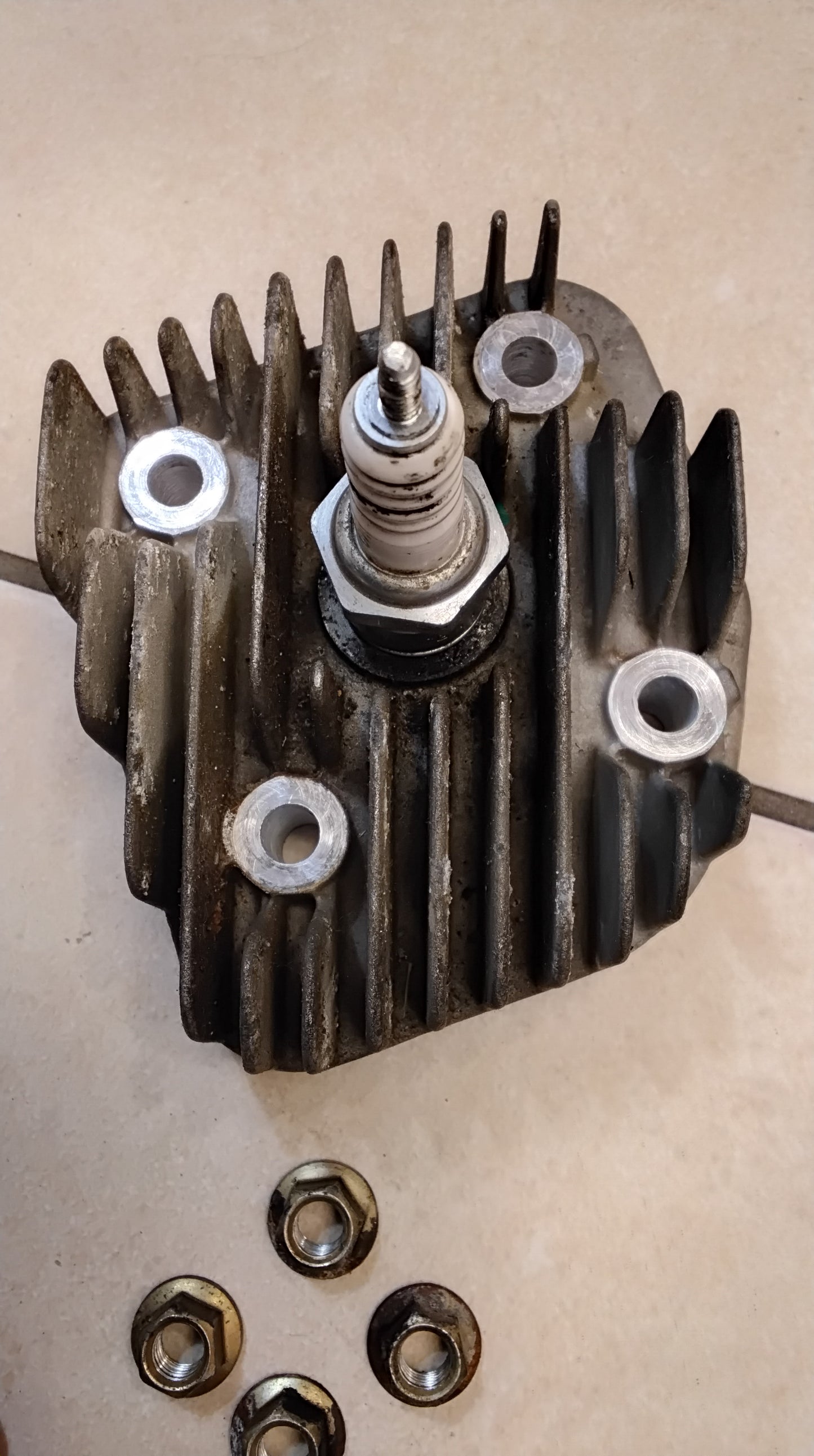 Zylinder Zylinderkopf Zylinder Set Minarelli  luftgekühlt AC Benelli Aprilia Malaguti