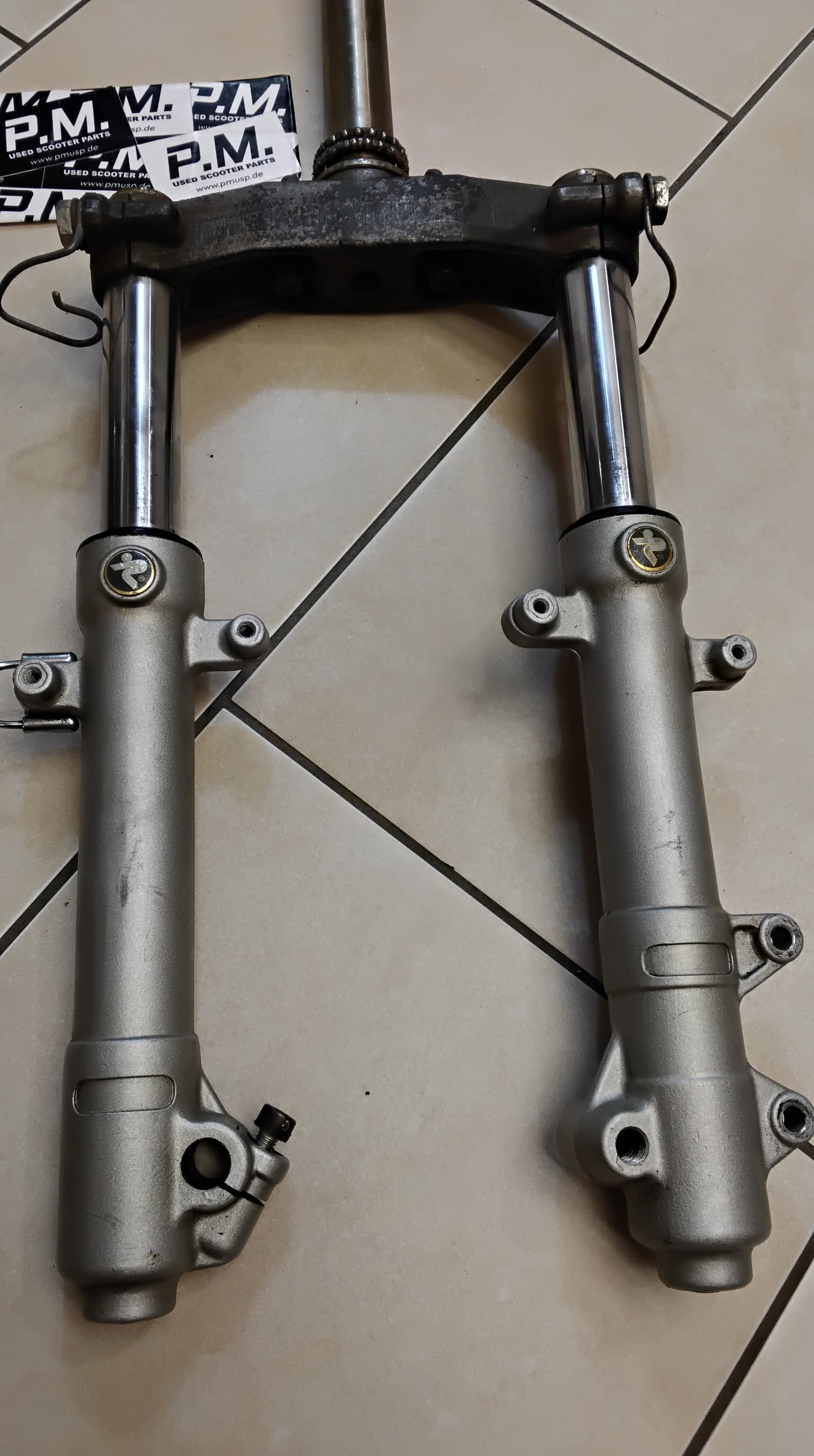 Benelli 491 Benelli K2 Gabelbrücke Gabelholme komplett top