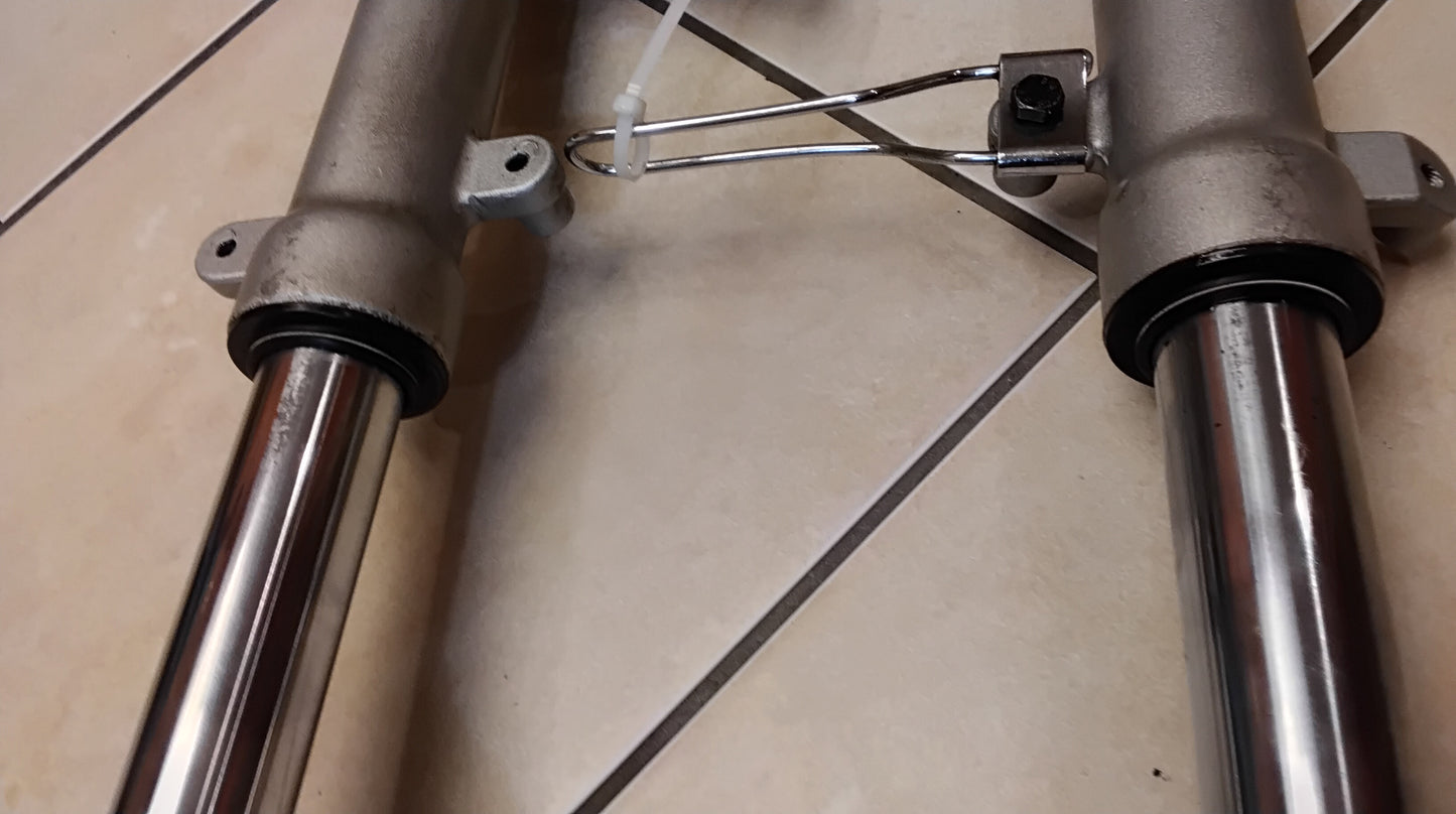 Benelli 491 Benelli K2 Gabelbrücke Gabelholme komplett top