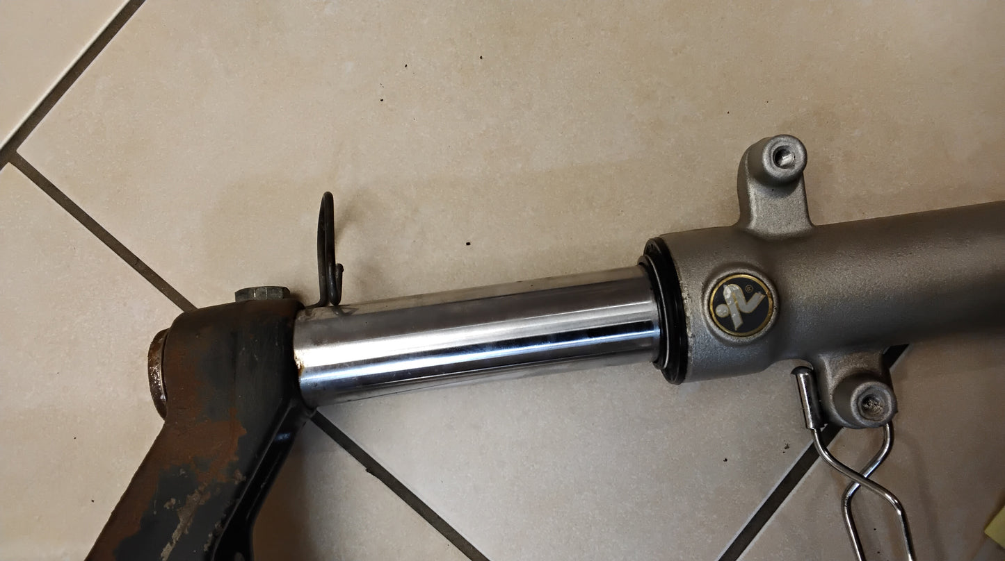 Benelli 491 Benelli K2 Gabelbrücke Gabelholme komplett top