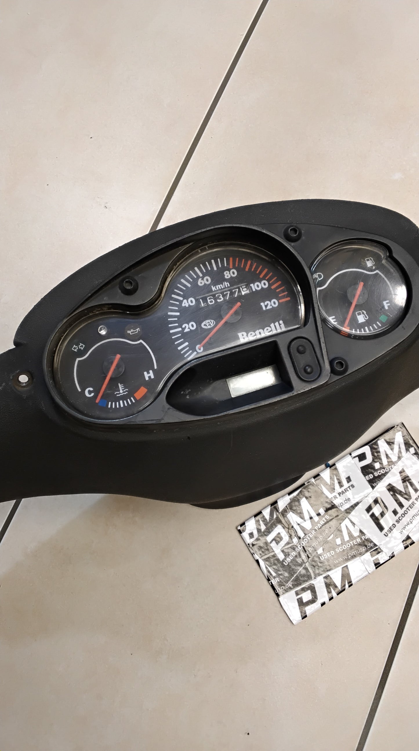 Benelli 491 RR Sport Benelli K2 Tacho LC Modelle original innenlenkradverkleidung Plastikverkleidung innen von Lenkrad