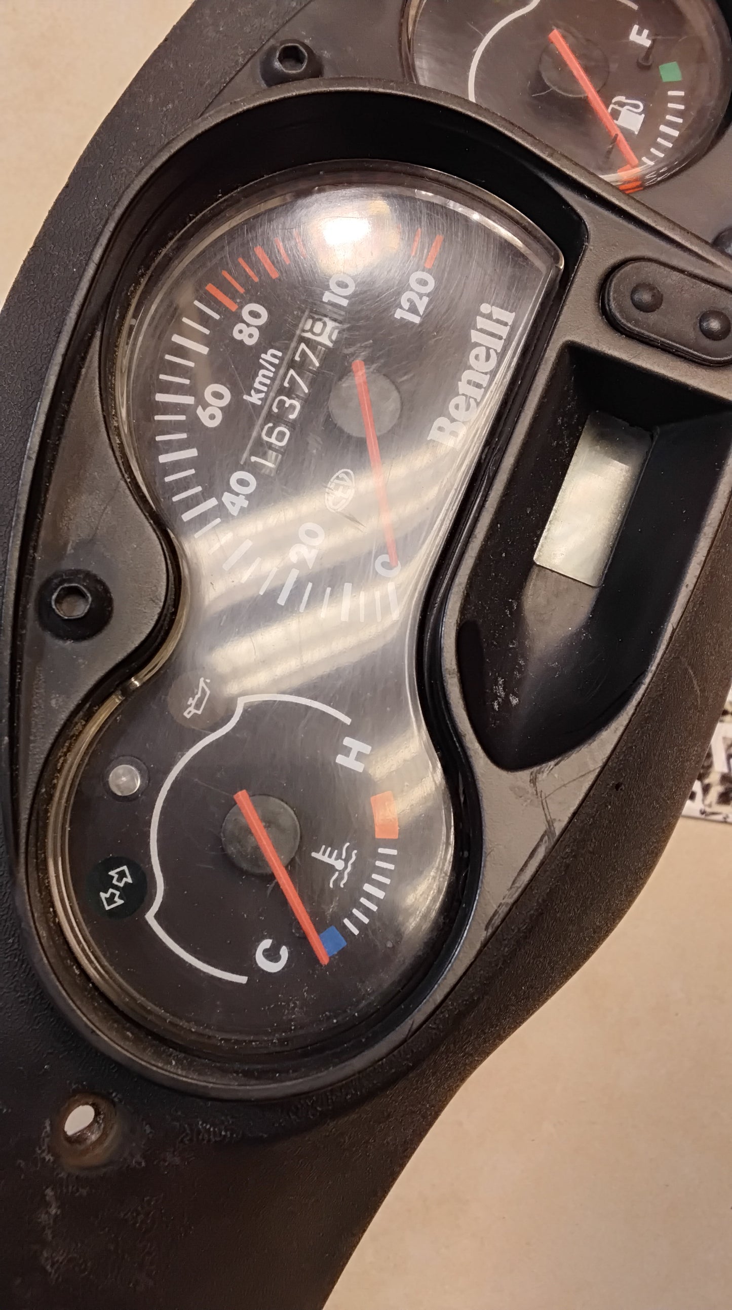 Benelli 491 RR Sport Benelli K2 Tacho LC Modelle original innenlenkradverkleidung Plastikverkleidung innen von Lenkrad
