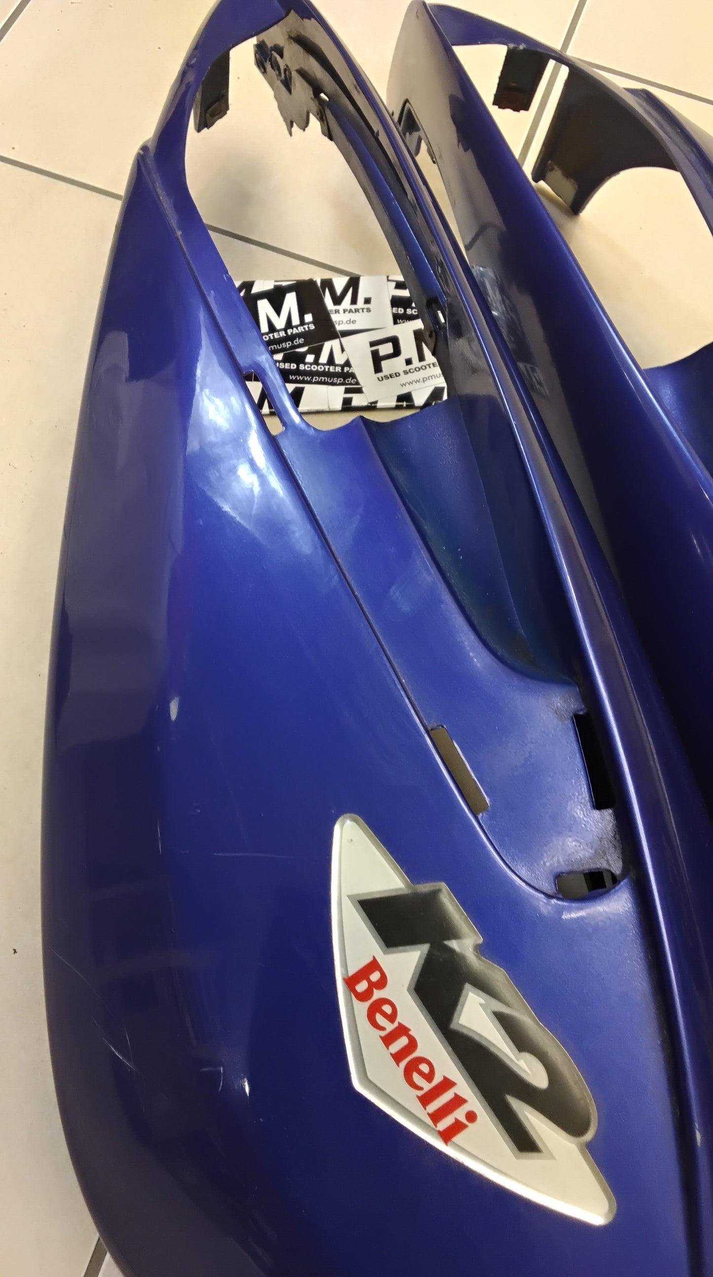 Benelli K2 Seitenverkleidung Verkleidung hinten Seiten backen Plastikverkleidung hinten