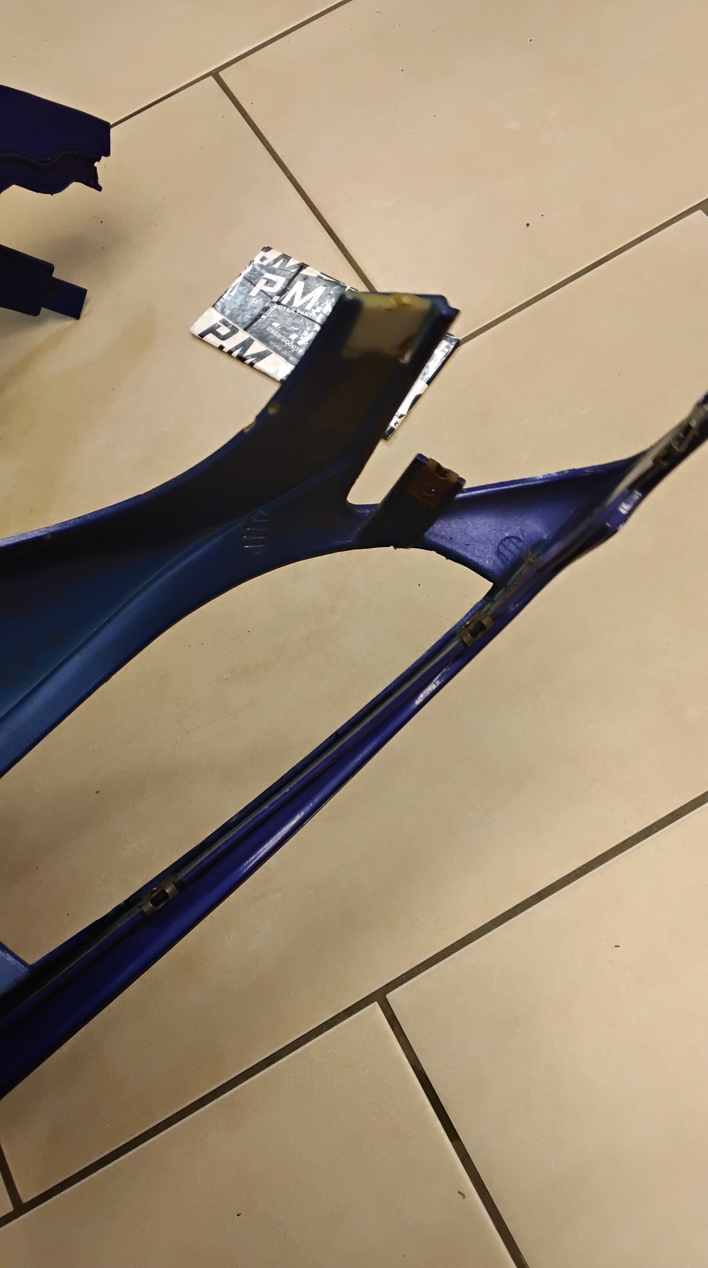 Benelli K2 Seitenverkleidung Verkleidung hinten Seiten backen Plastikverkleidung hinten