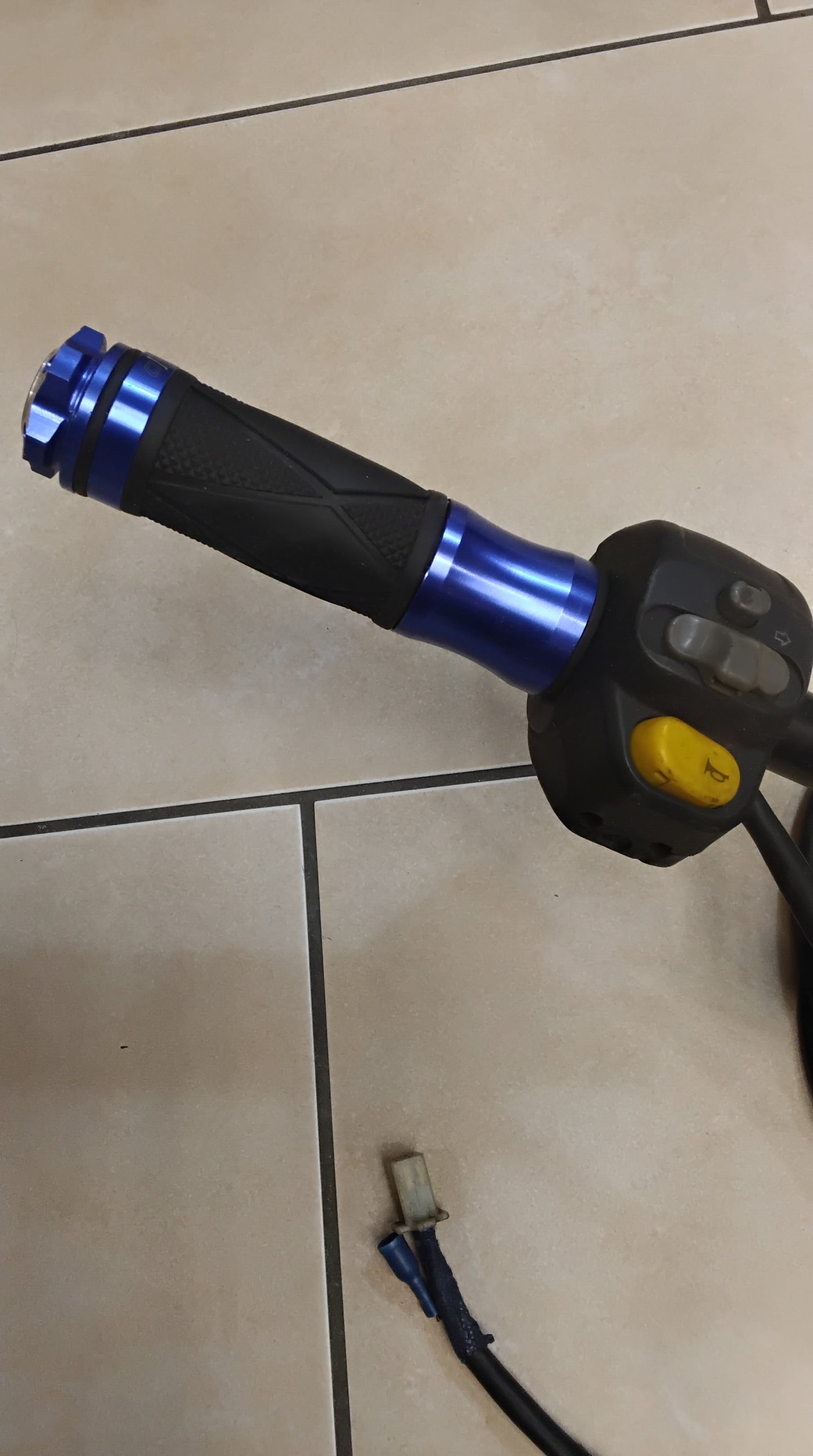 Benelli 491 Sport RR Minarelli Scheibenbremse Modelle Lenkrad schaltarmatur lenkradgriffe Gaszug Lichtschalter Bremslichtschalter Lenkrad komplett