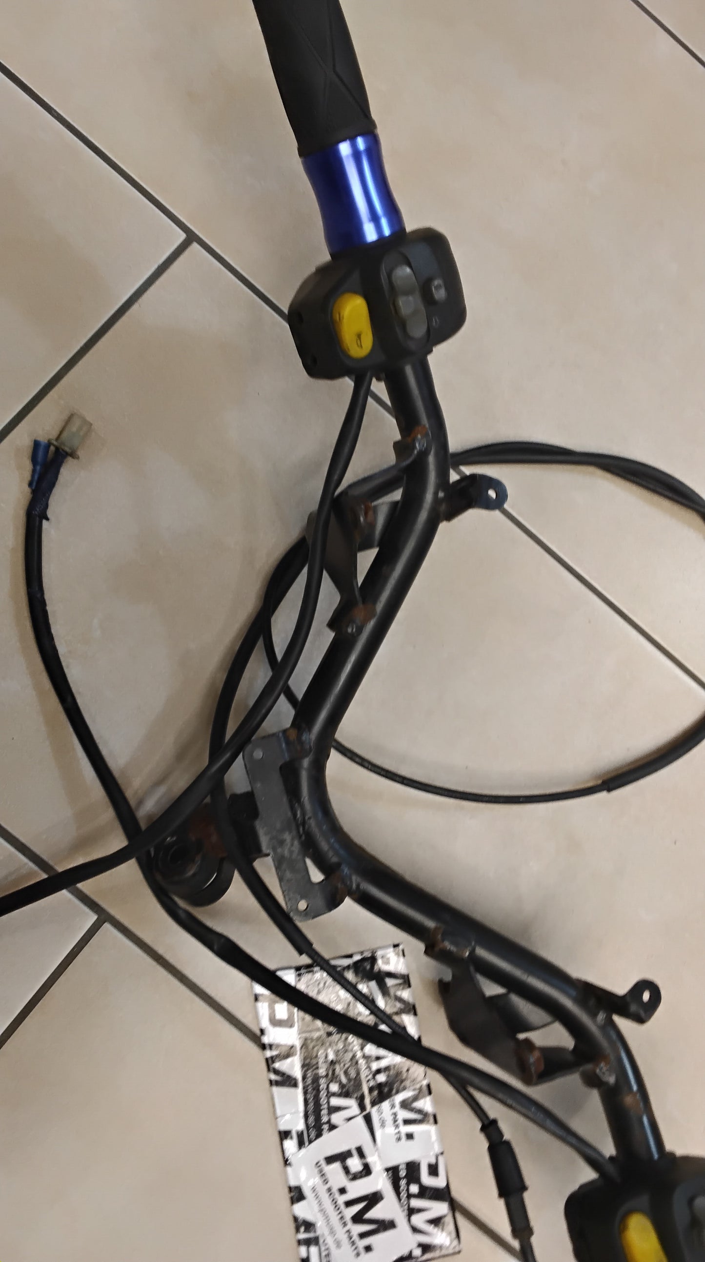 Benelli 491 Sport RR Minarelli Scheibenbremse Modelle Lenkrad schaltarmatur lenkradgriffe Gaszug Lichtschalter Bremslichtschalter Lenkrad komplett