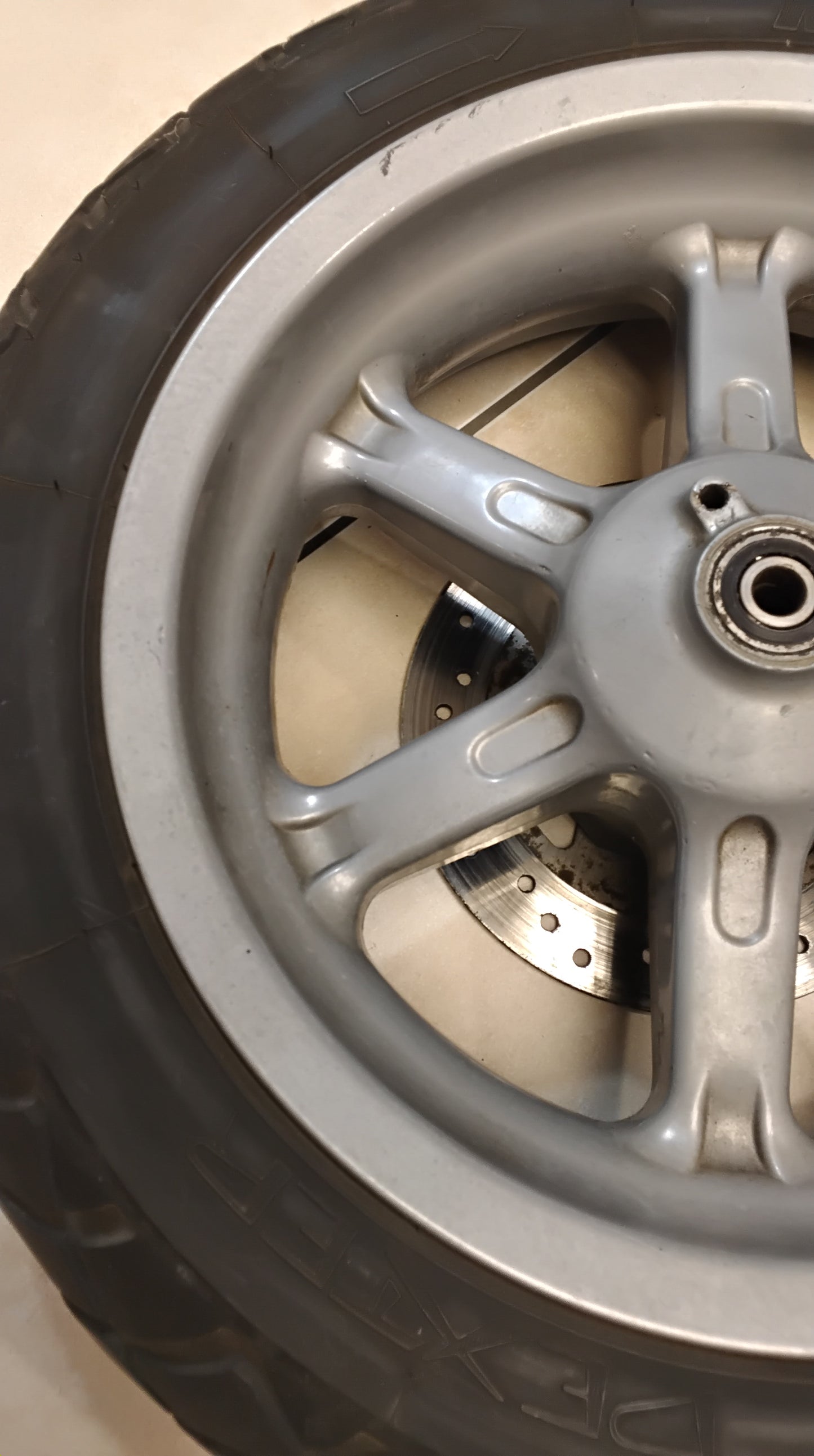 Benelli 491 Benelli K2 Felge vorne Bremsscheibe Felge vorne mit Bremsscheibe komplett Vorderrad