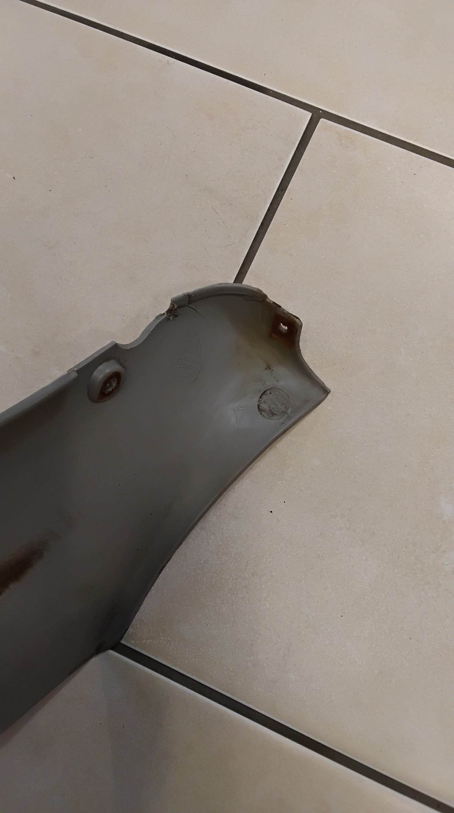 Benelli K2 Unterbodenverkleidung Unterboden Original