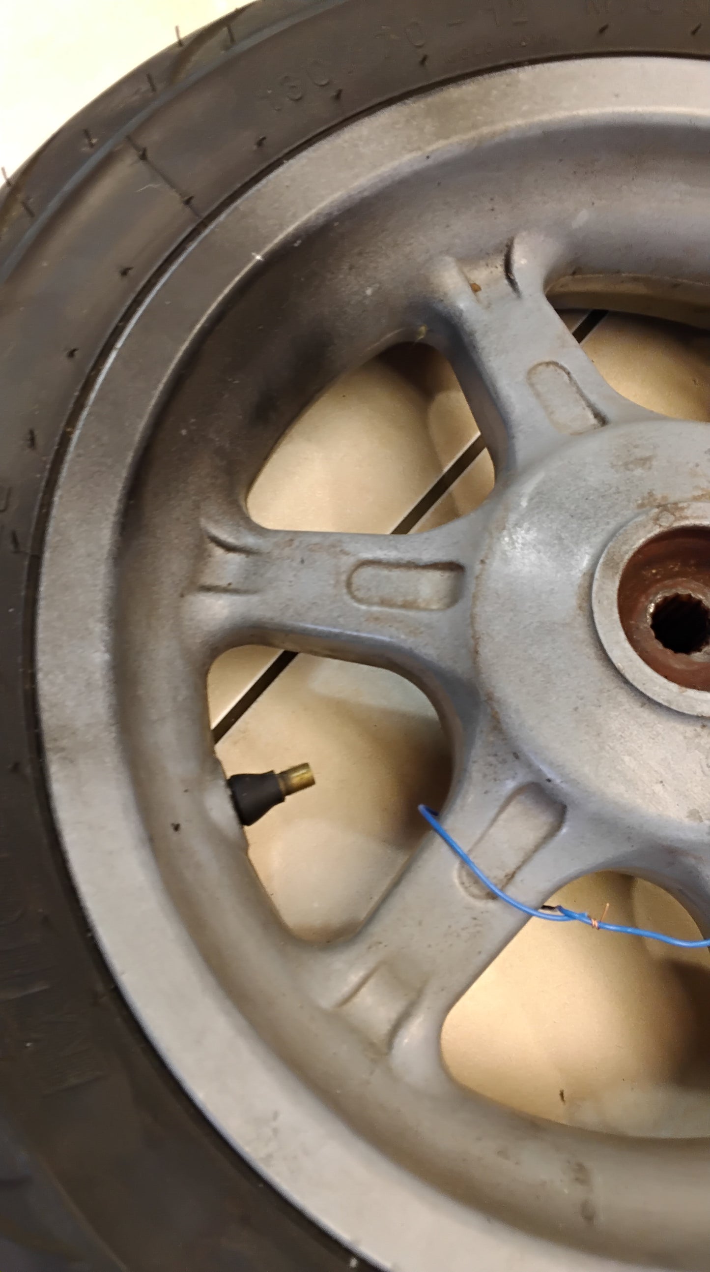 Felge hinten Trommelbremse Minarelli 12 Zoll Benelli 491 Benelli K2 Hinterrad Trommelbremse Hinterrad