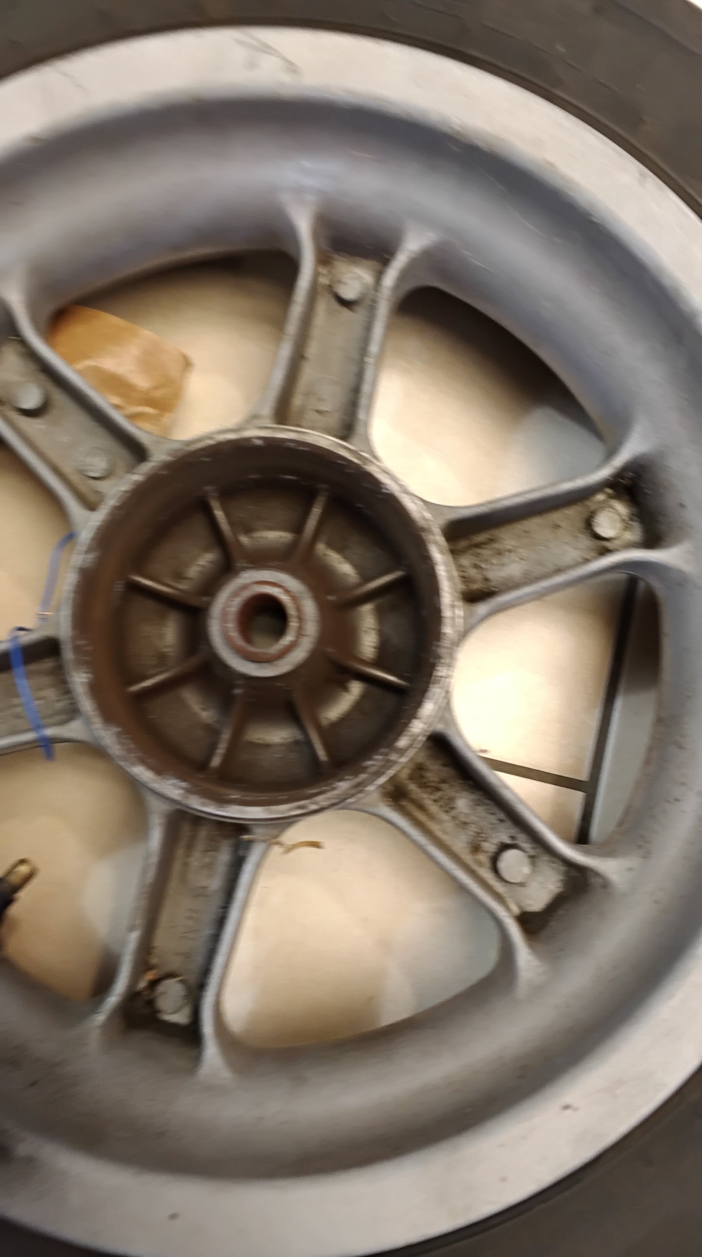 Felge hinten Trommelbremse Minarelli 12 Zoll Benelli 491 Benelli K2 Hinterrad Trommelbremse Hinterrad