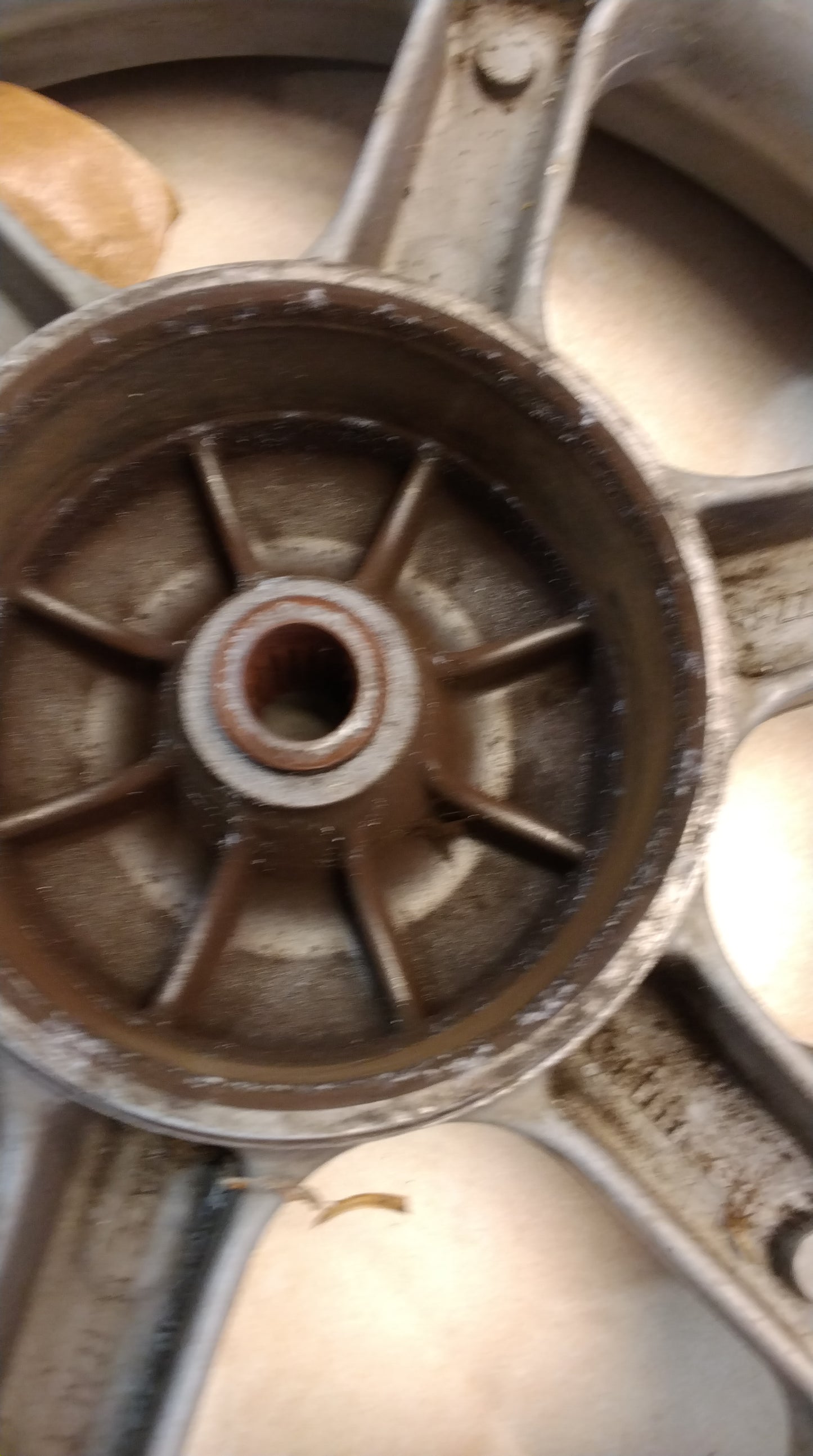 Felge hinten Trommelbremse Minarelli 12 Zoll Benelli 491 Benelli K2 Hinterrad Trommelbremse Hinterrad