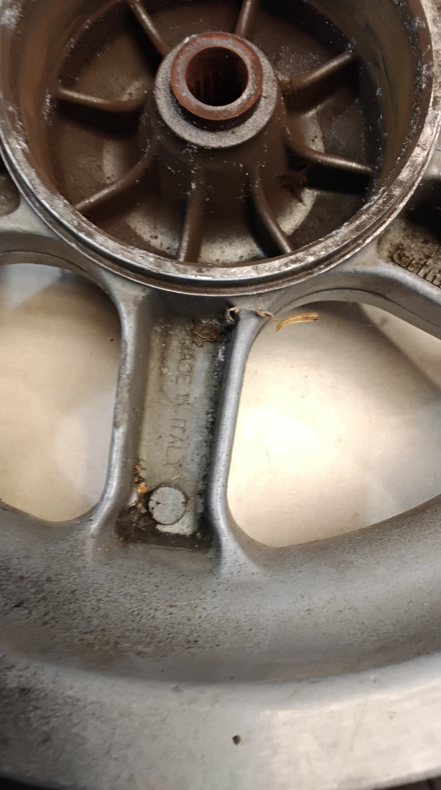 Felge hinten Trommelbremse Minarelli 12 Zoll Benelli 491 Benelli K2 Hinterrad Trommelbremse Hinterrad