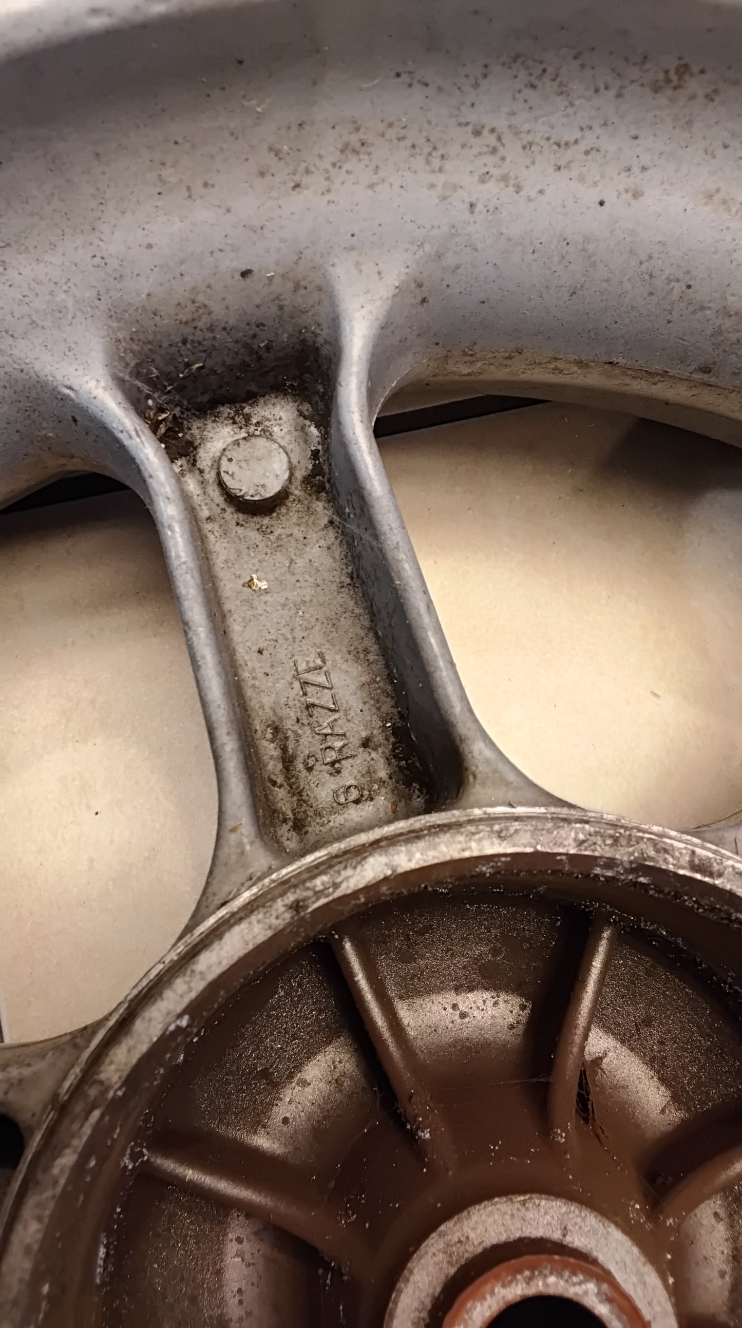 Felge hinten Trommelbremse Minarelli 12 Zoll Benelli 491 Benelli K2 Hinterrad Trommelbremse Hinterrad