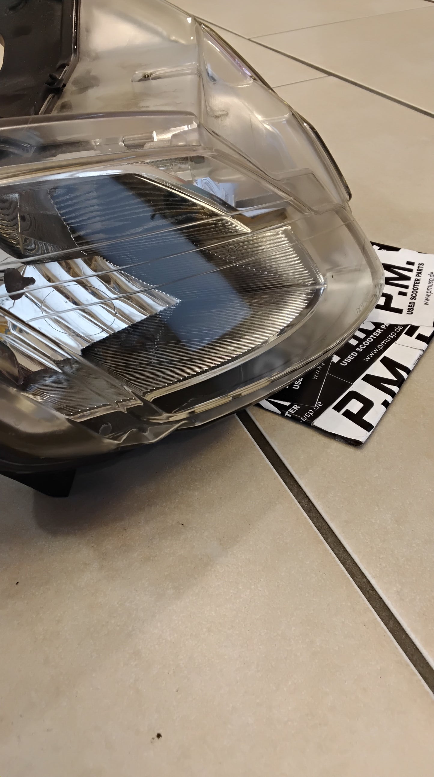 Aprilia sr 50 factory Scheinwerfer top Zustand