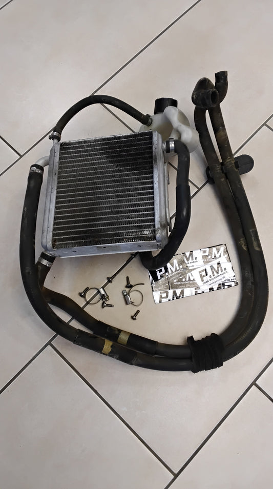 Aprilia sr 50 Factory Piaggio Kühler mit Schläuche Ausgleichsbehälter komplett
