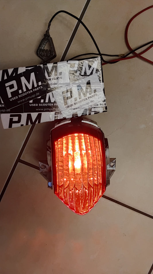 Aprilia SR 50 Factory Rücklicht top Zustand