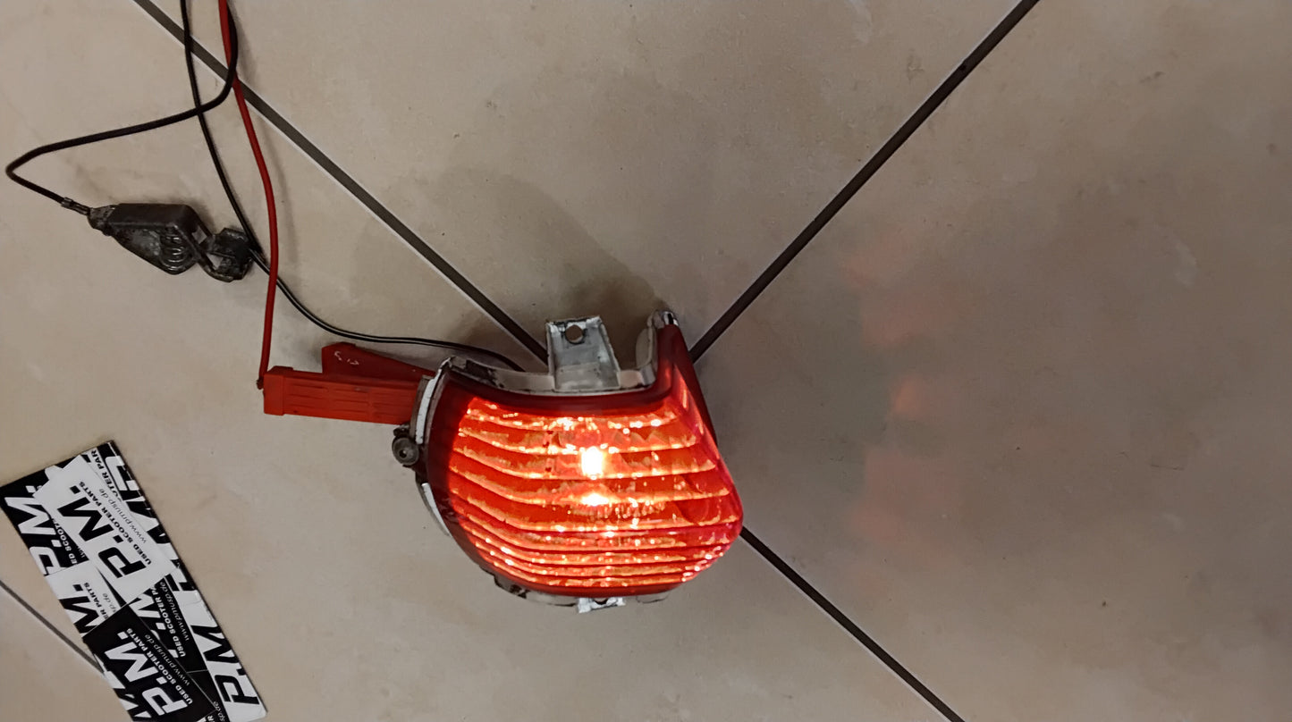 Aprilia SR 50 Factory Rücklicht top Zustand