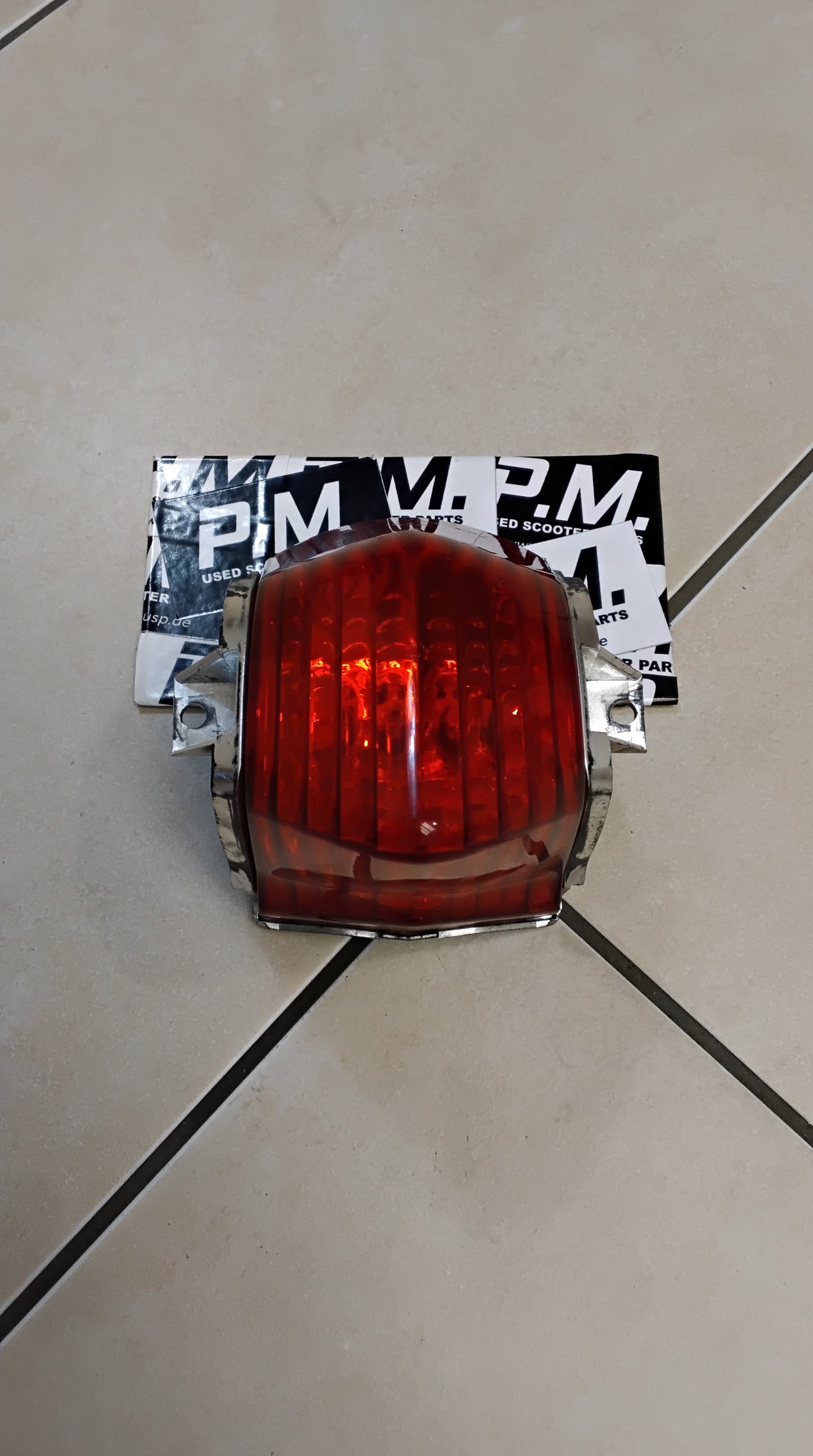 Aprilia SR 50 Factory Rücklicht top Zustand
