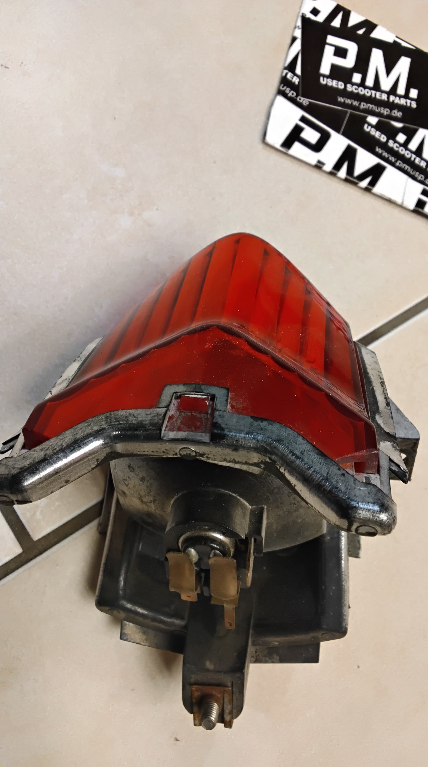 Aprilia SR 50 Factory Rücklicht top Zustand