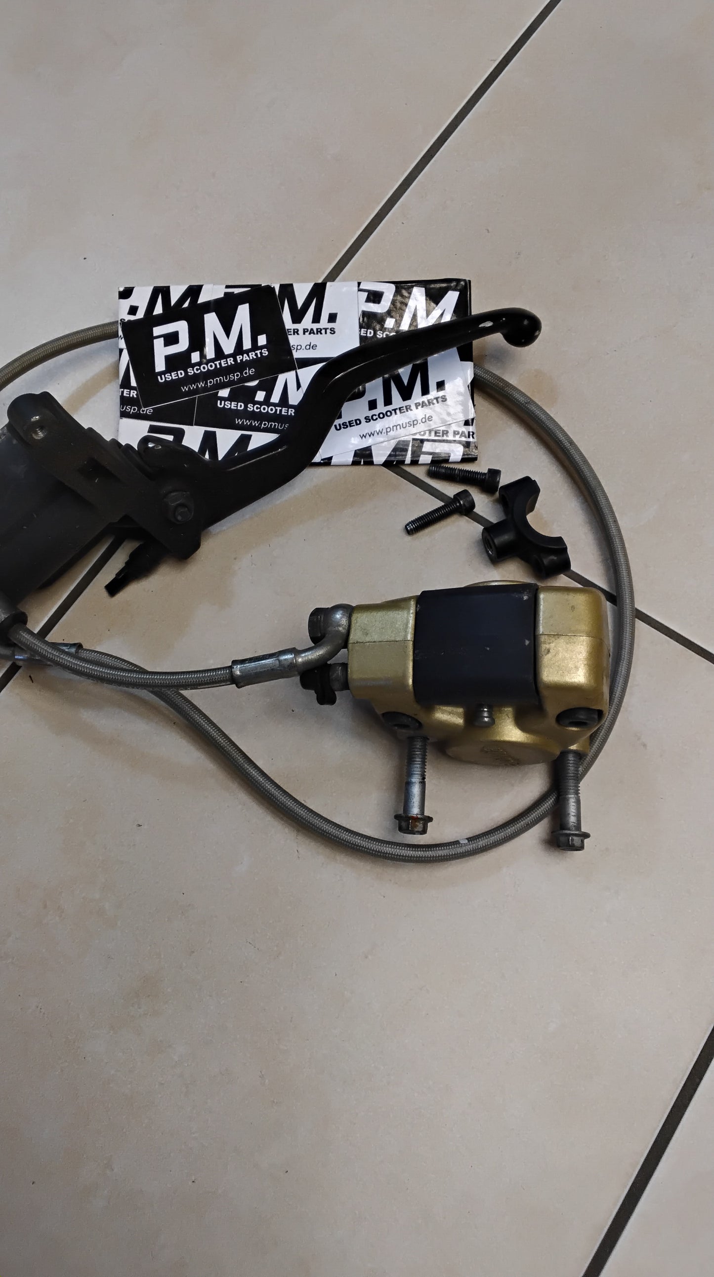 Aprilia sr 50 Factory Bremse vorne komplett Bremsgriffe Bremspumpe Bremsleitung Bremszange