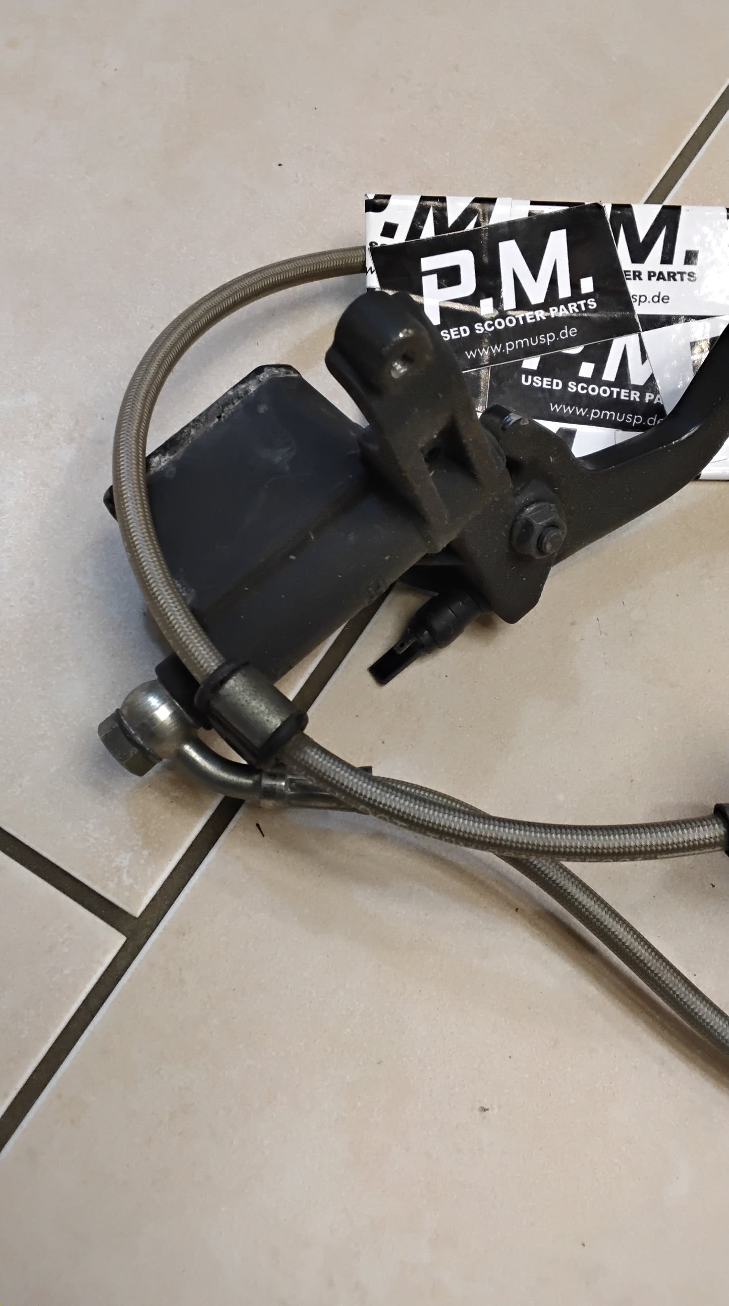 Aprilia sr 50 Factory Bremse vorne komplett Bremsgriffe Bremspumpe Bremsleitung Bremszange