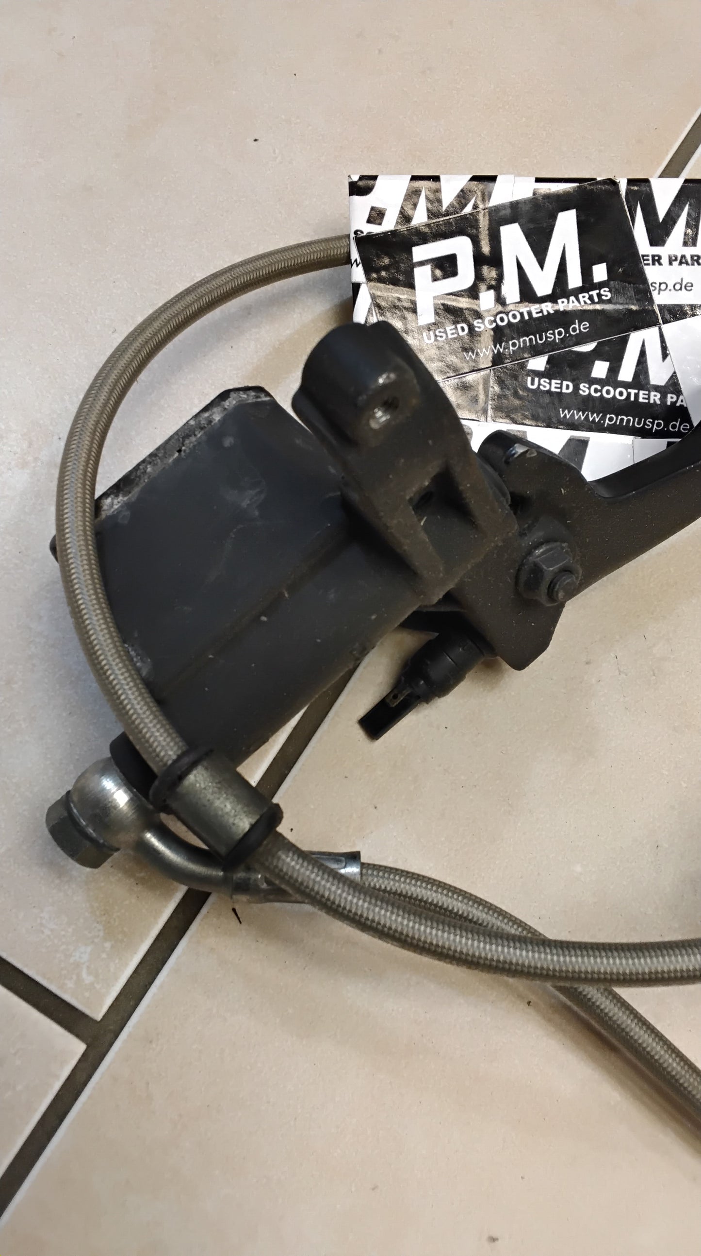 Aprilia sr 50 Factory Bremse vorne komplett Bremsgriffe Bremspumpe Bremsleitung Bremszange