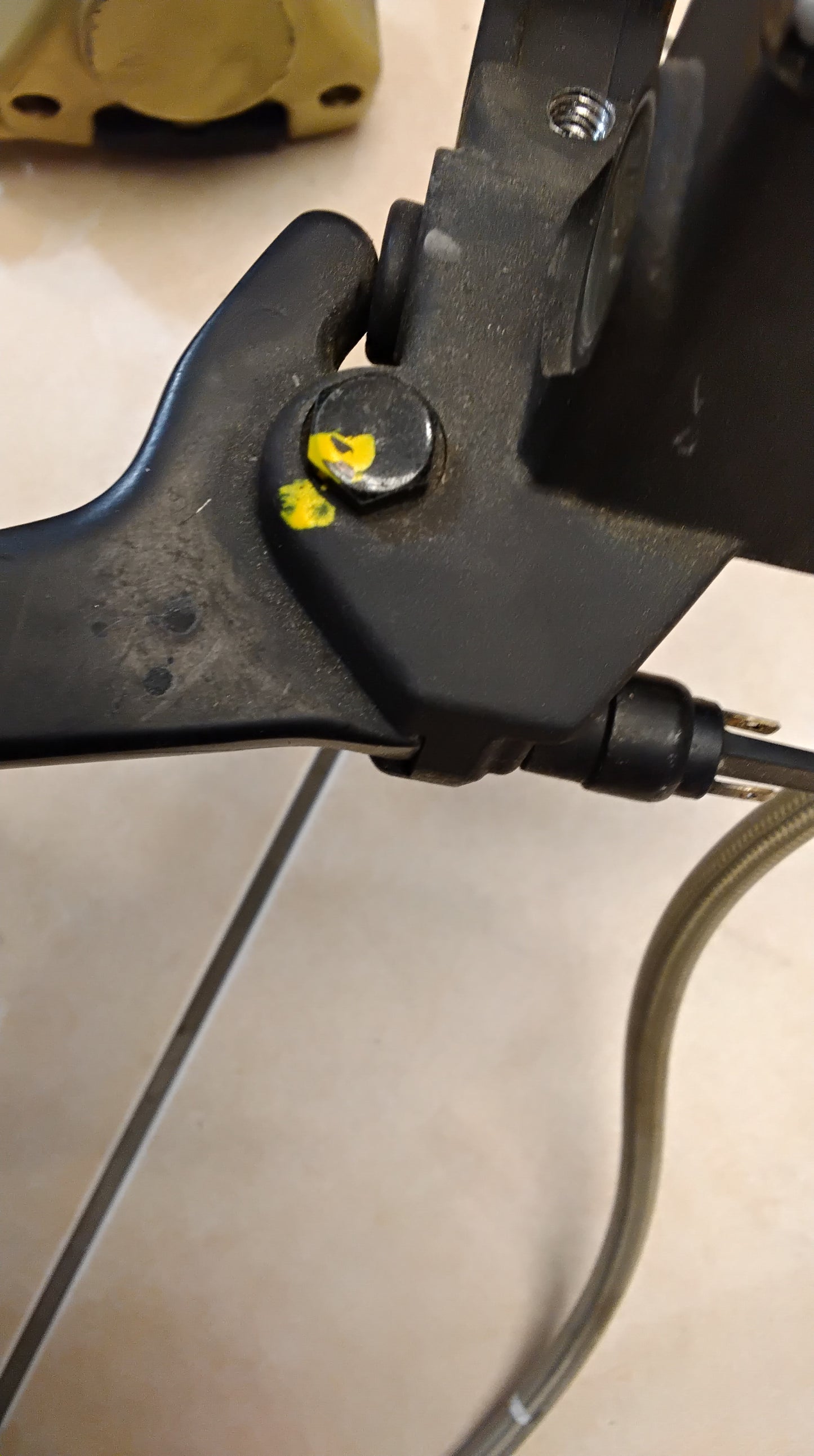 Aprilia sr 50 Factory Bremse vorne komplett Bremsgriffe Bremspumpe Bremsleitung Bremszange