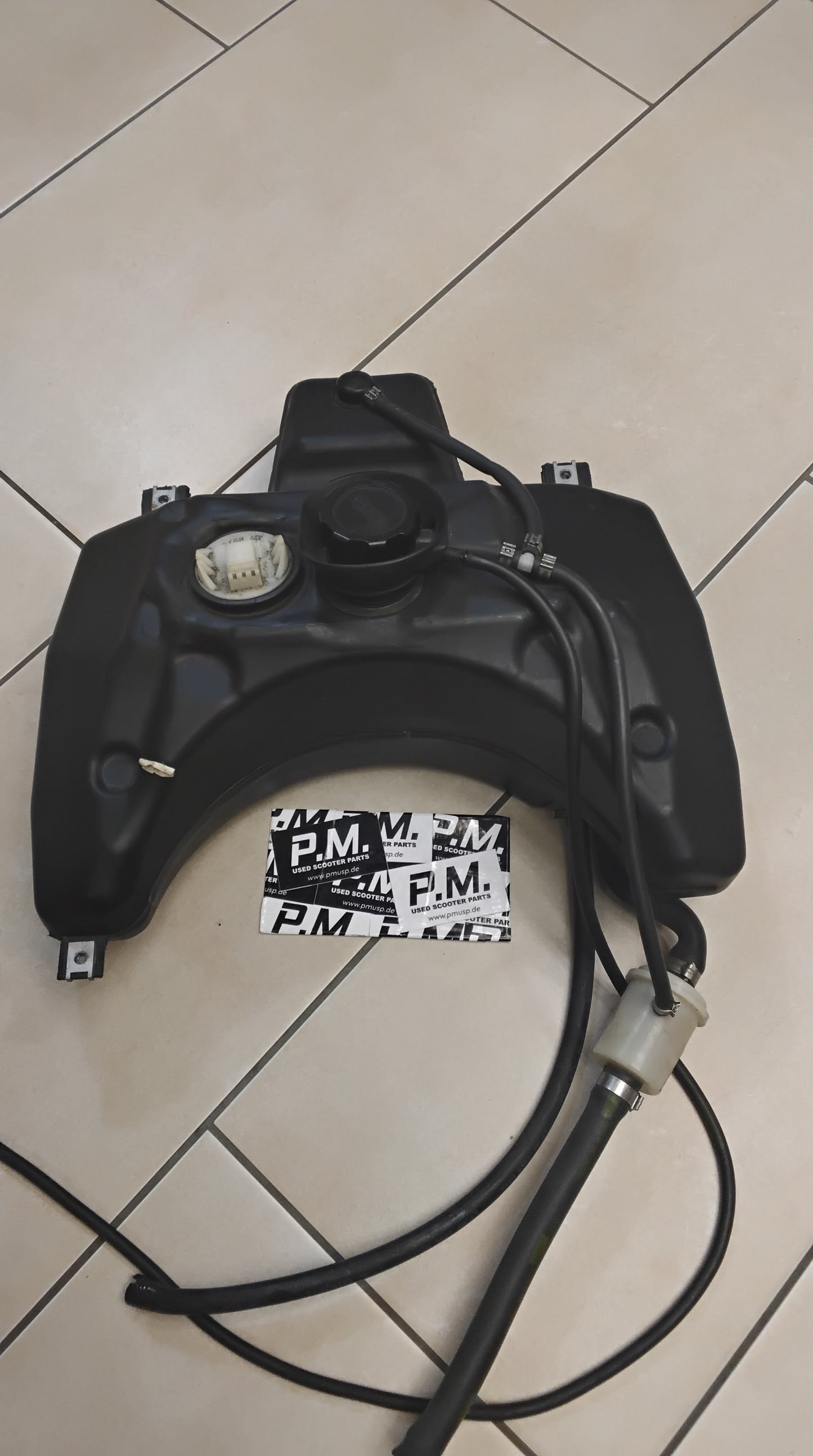 Aprilia sr 50 Factory Piaggio Di-Tech Benzintank Tank Original
