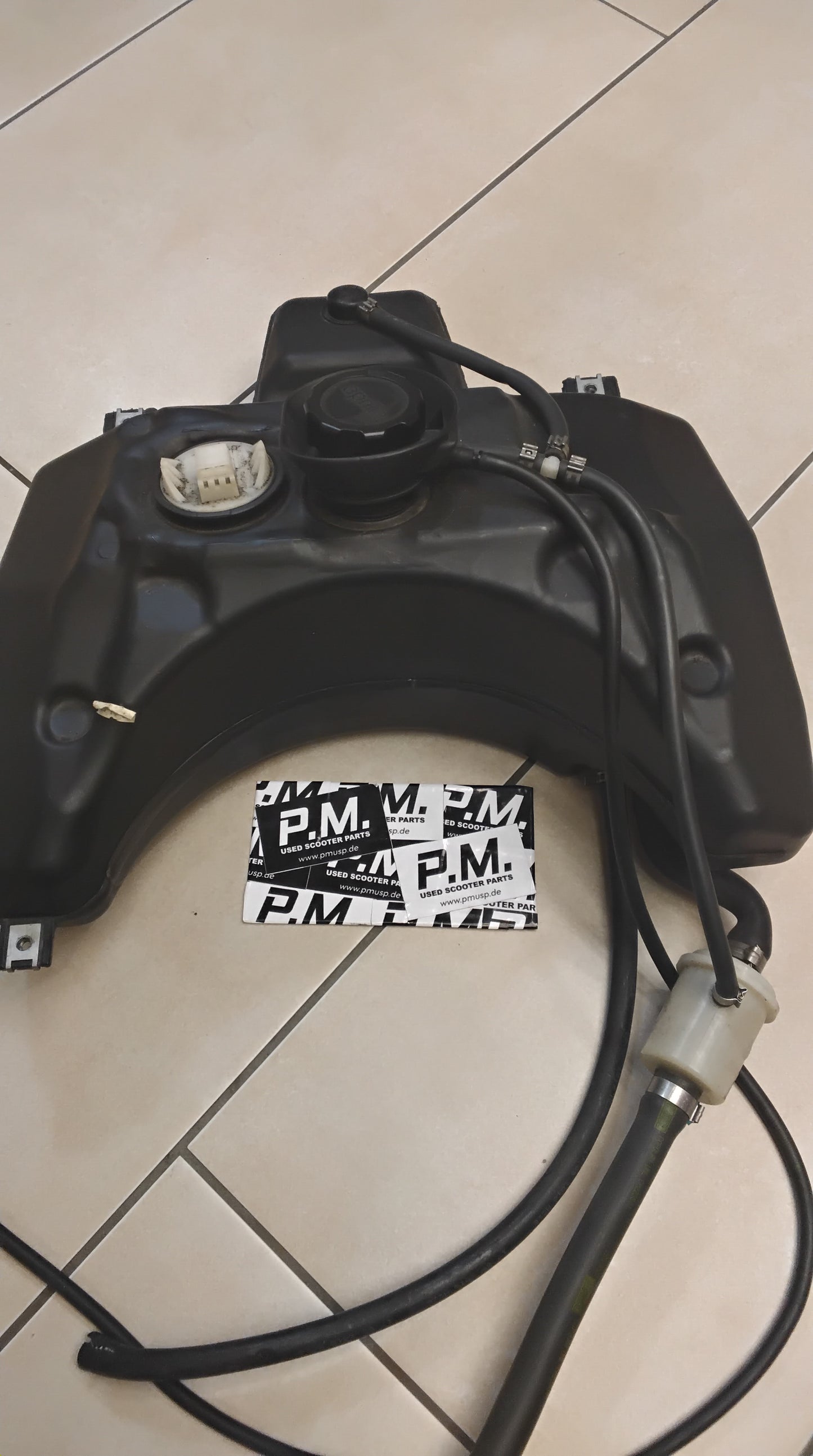 Aprilia sr 50 Factory Piaggio Di-Tech Benzintank Tank Original