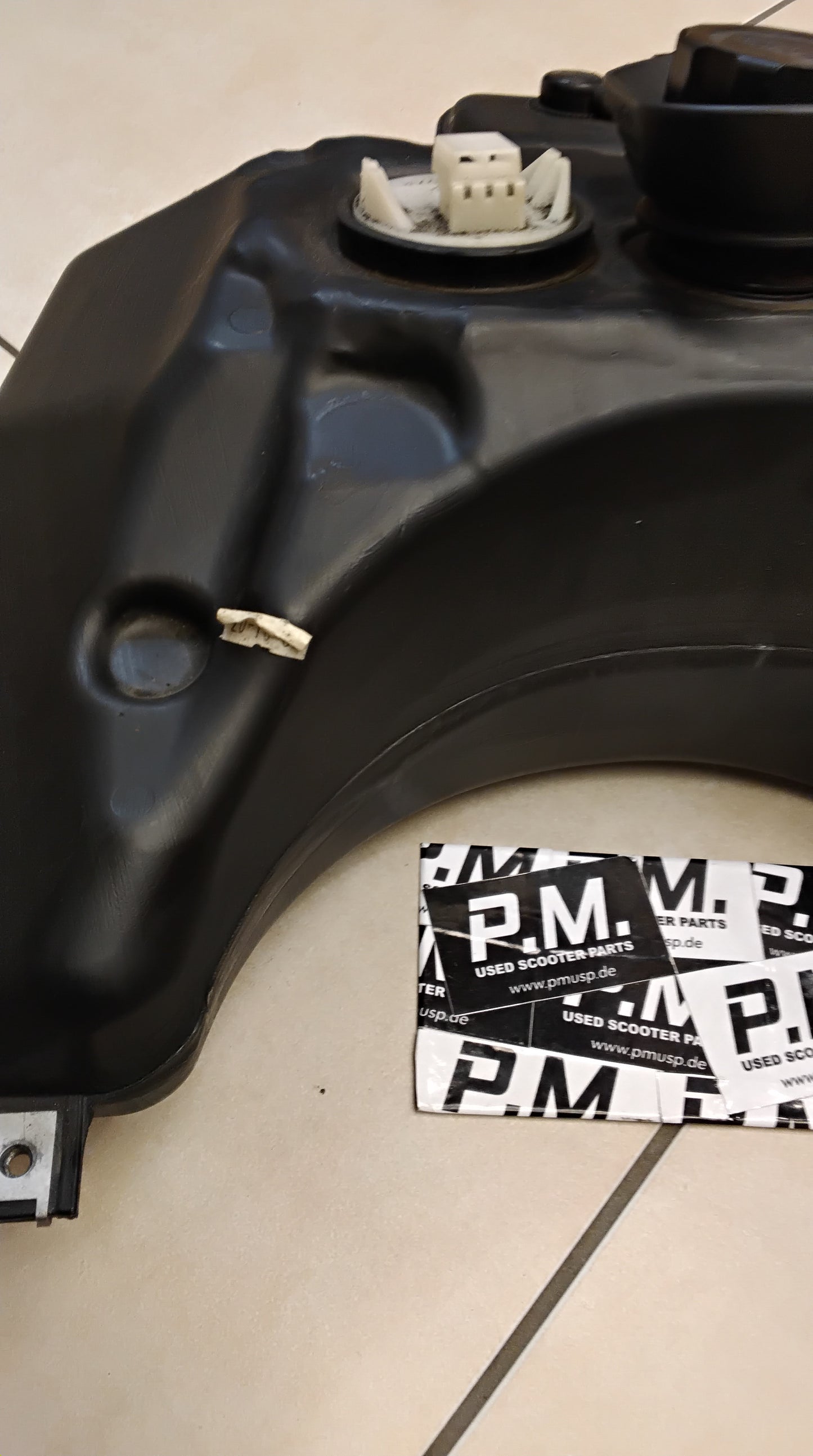 Aprilia sr 50 Factory Piaggio Di-Tech Benzintank Tank Original