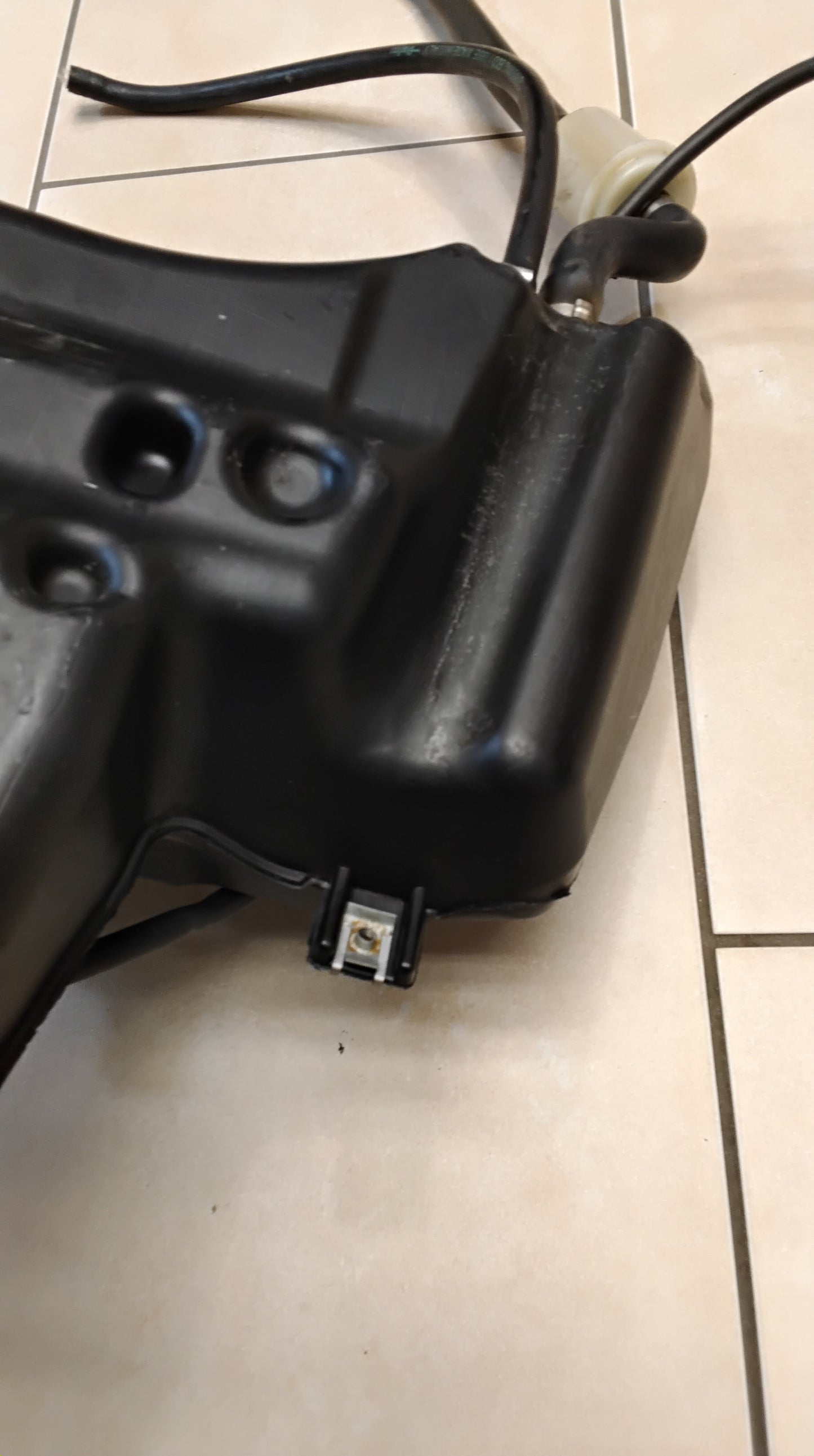 Aprilia sr 50 Factory Piaggio Di-Tech Benzintank Tank Original