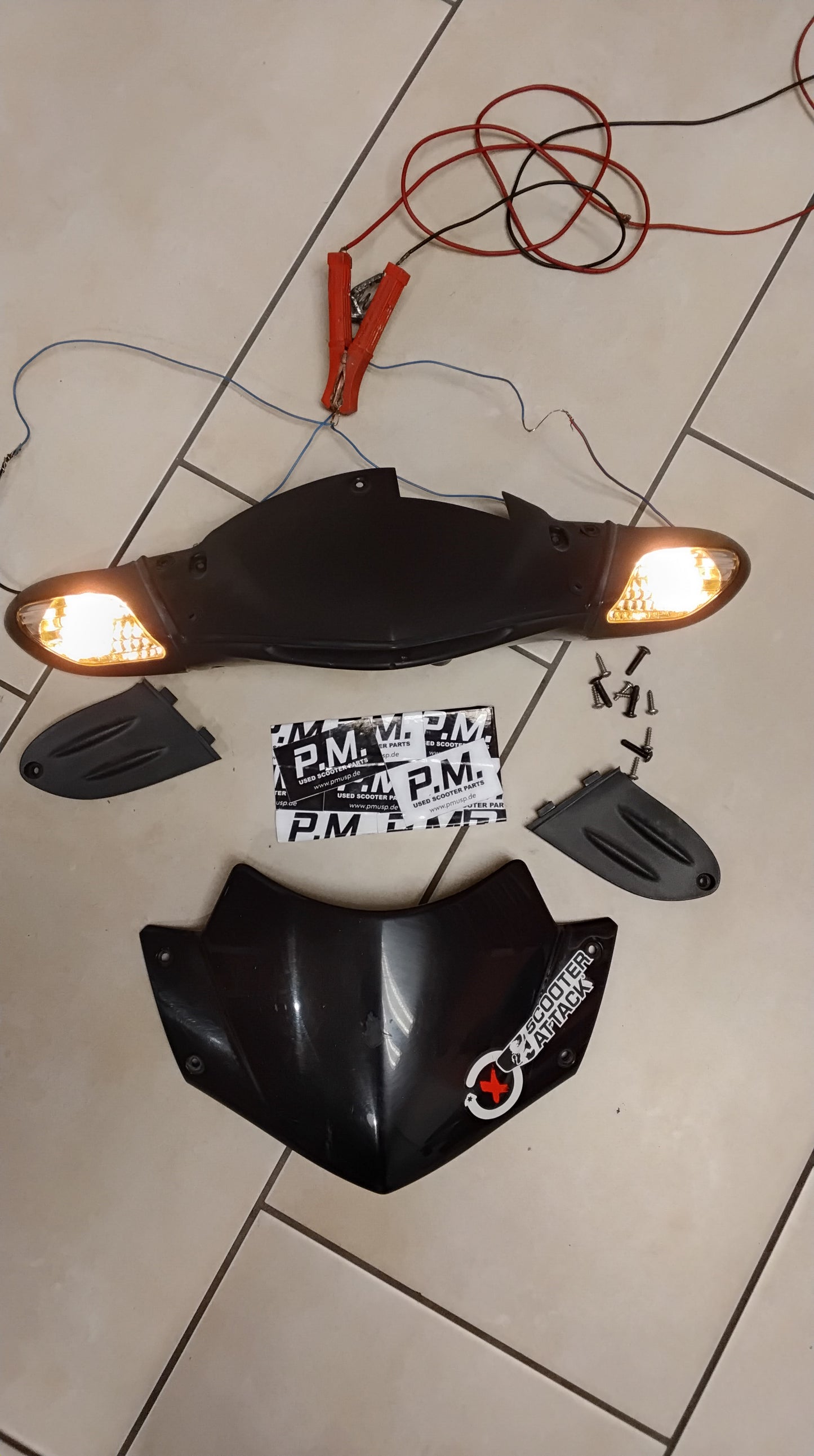 Aprilia sr 50 Factory Lenkradverkleidung komplett Blinker vorne links rechts Lenkradverkleidung außen