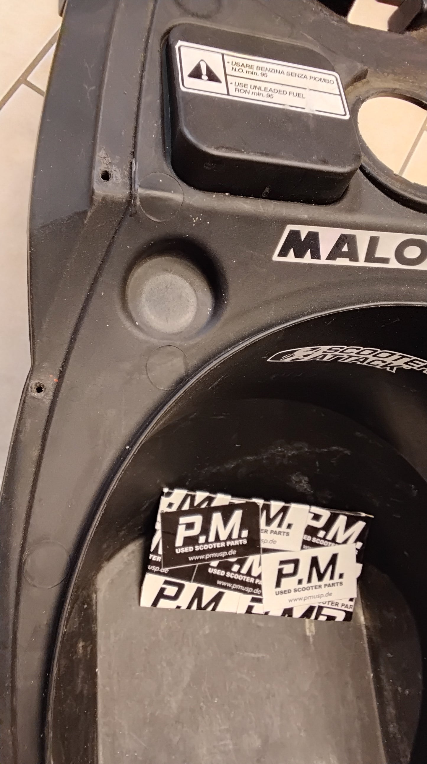Aprilia sr 50 Factory Helmfach