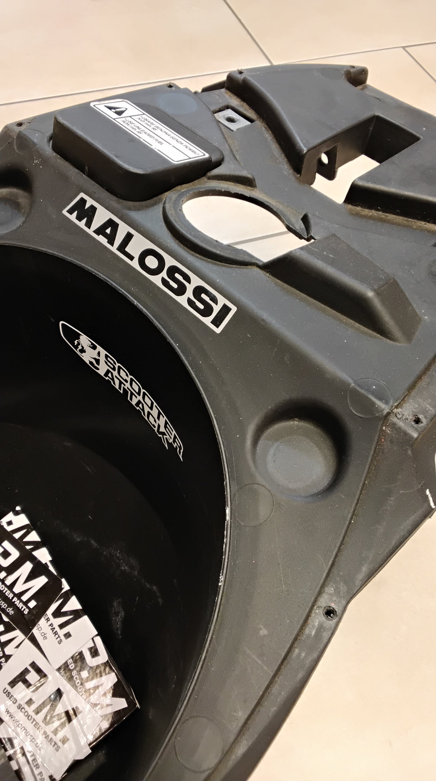 Aprilia sr 50 Factory Helmfach