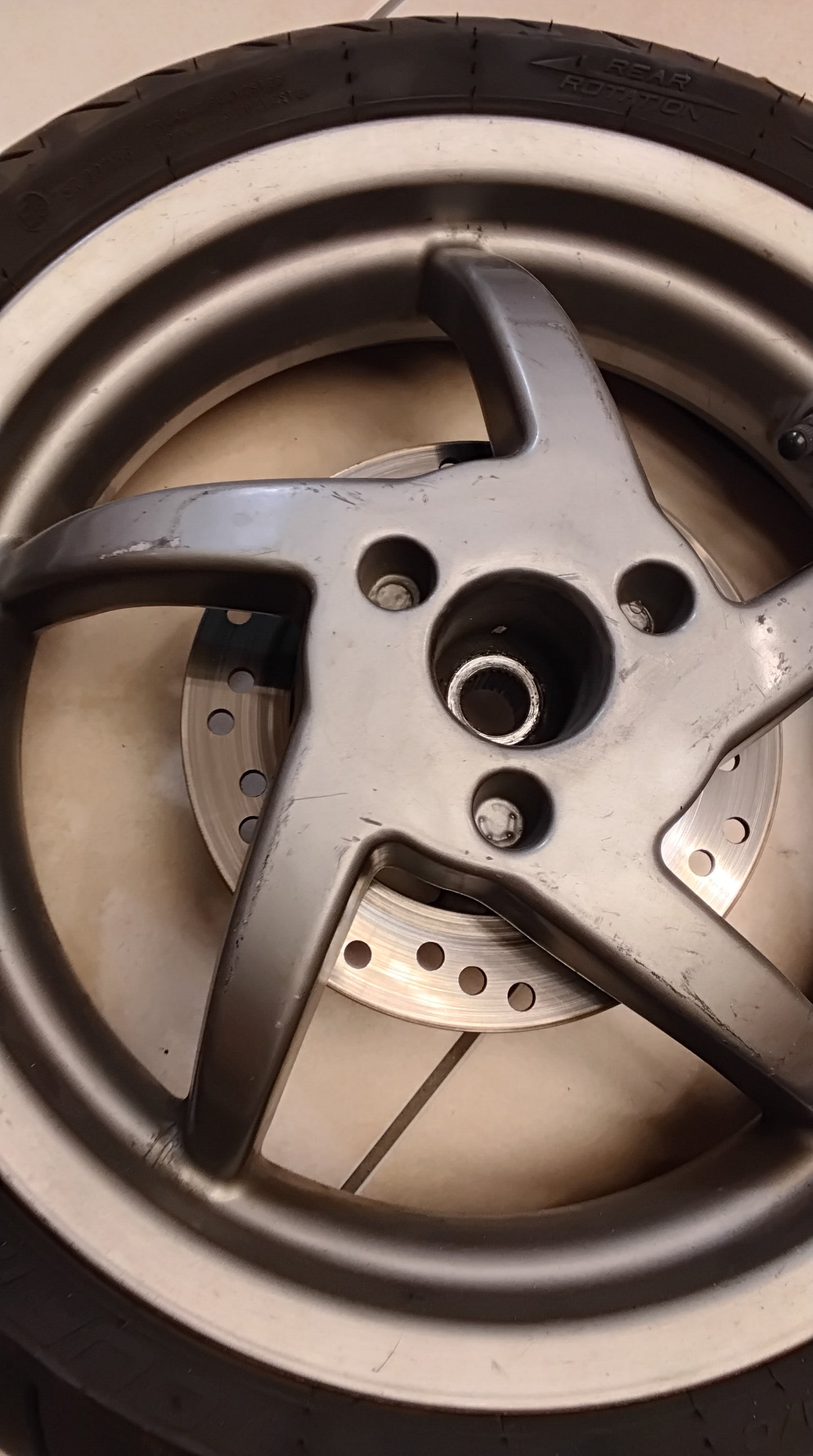 Aprilia sr 50 Factory Piaggio Di-Tech Felge hinten Hinterrad