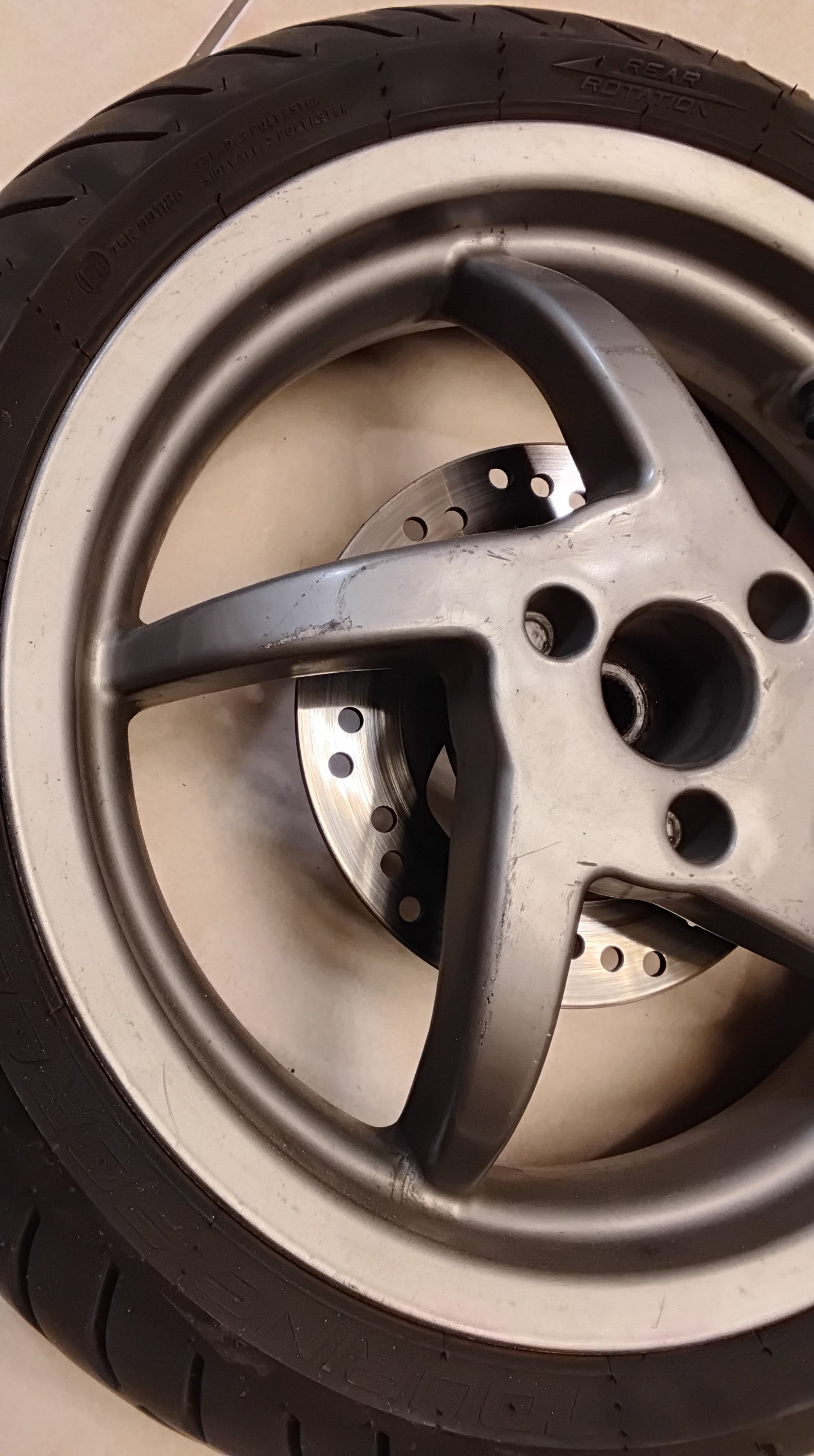 Aprilia sr 50 Factory Piaggio Di-Tech Felge hinten Hinterrad