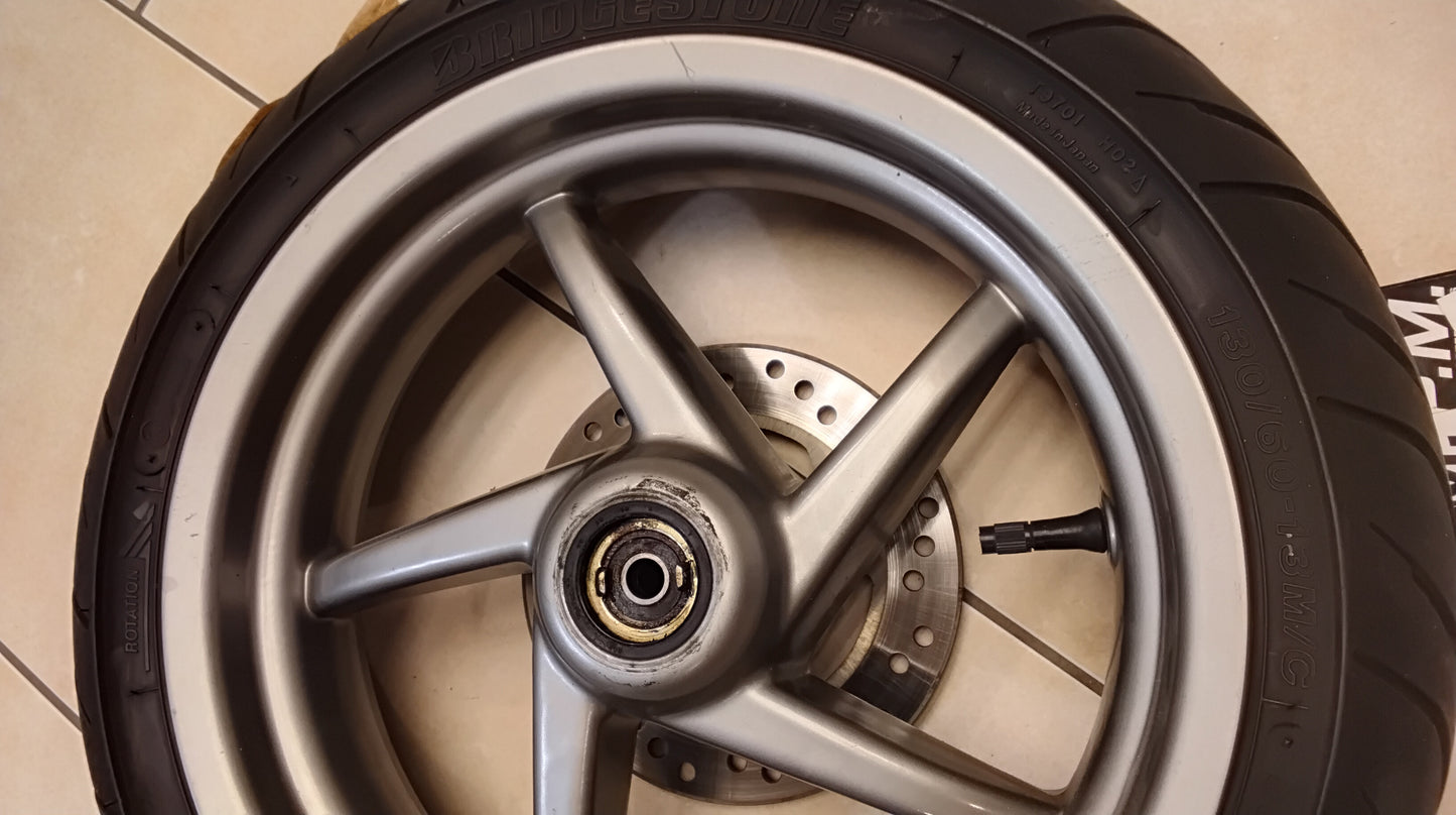Aprilia sr 50 Factory Piaggio Di-Tech Felge vorne