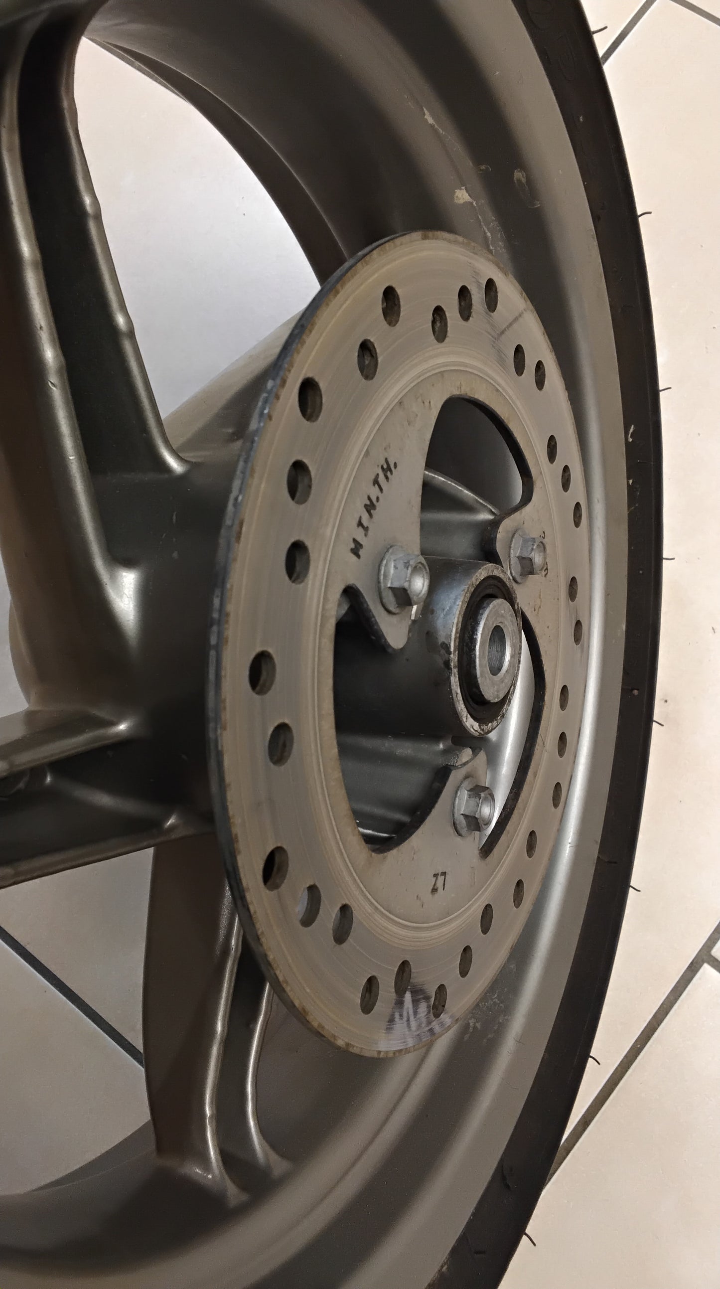 Aprilia sr 50 Factory Piaggio Di-Tech Felge vorne